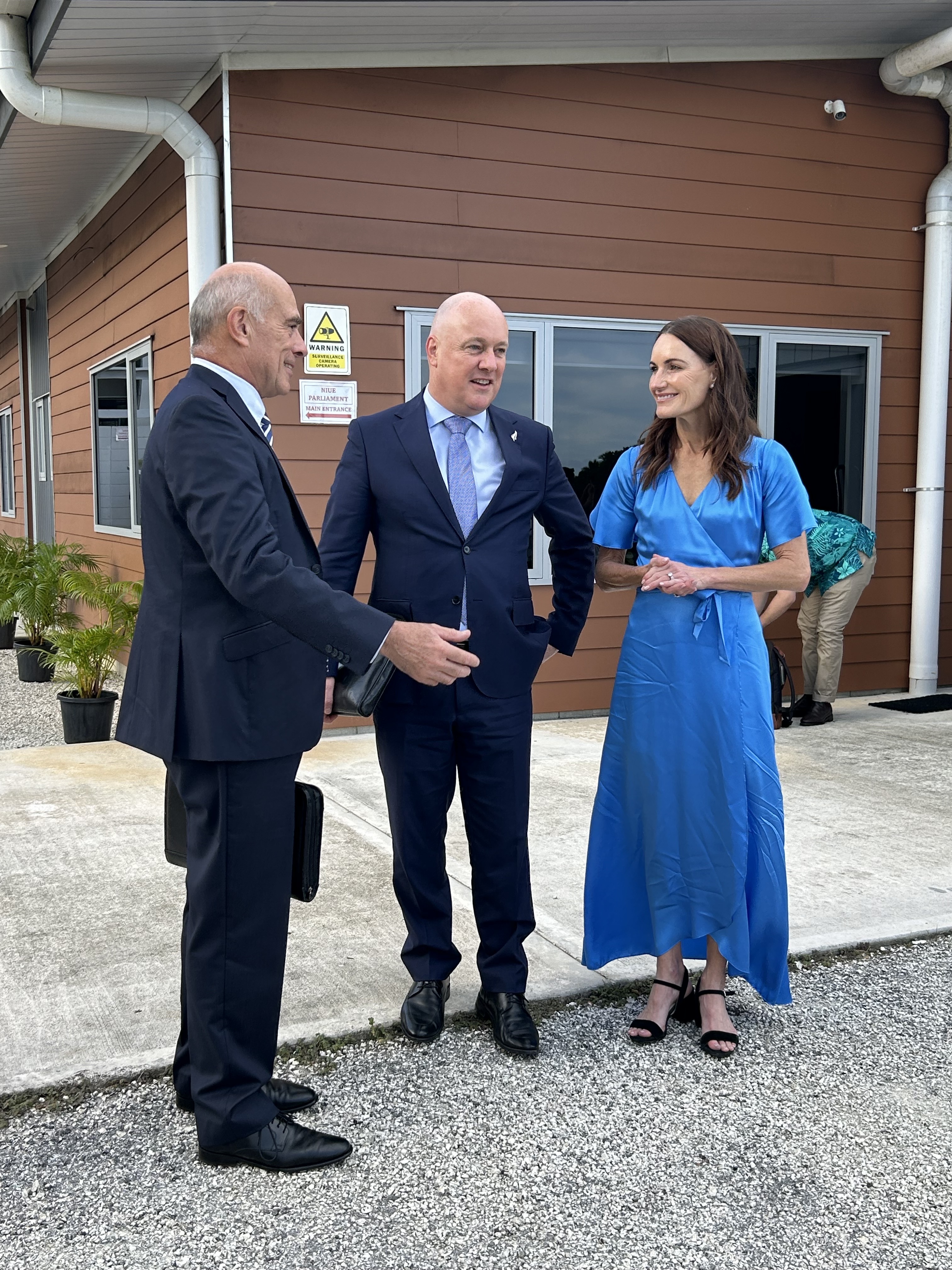 Prime Minister Christopher Luxon and Amanda Luxon with NZ High Commissioner to Niue Mark Gibb (left). Photo / Adam Pearse