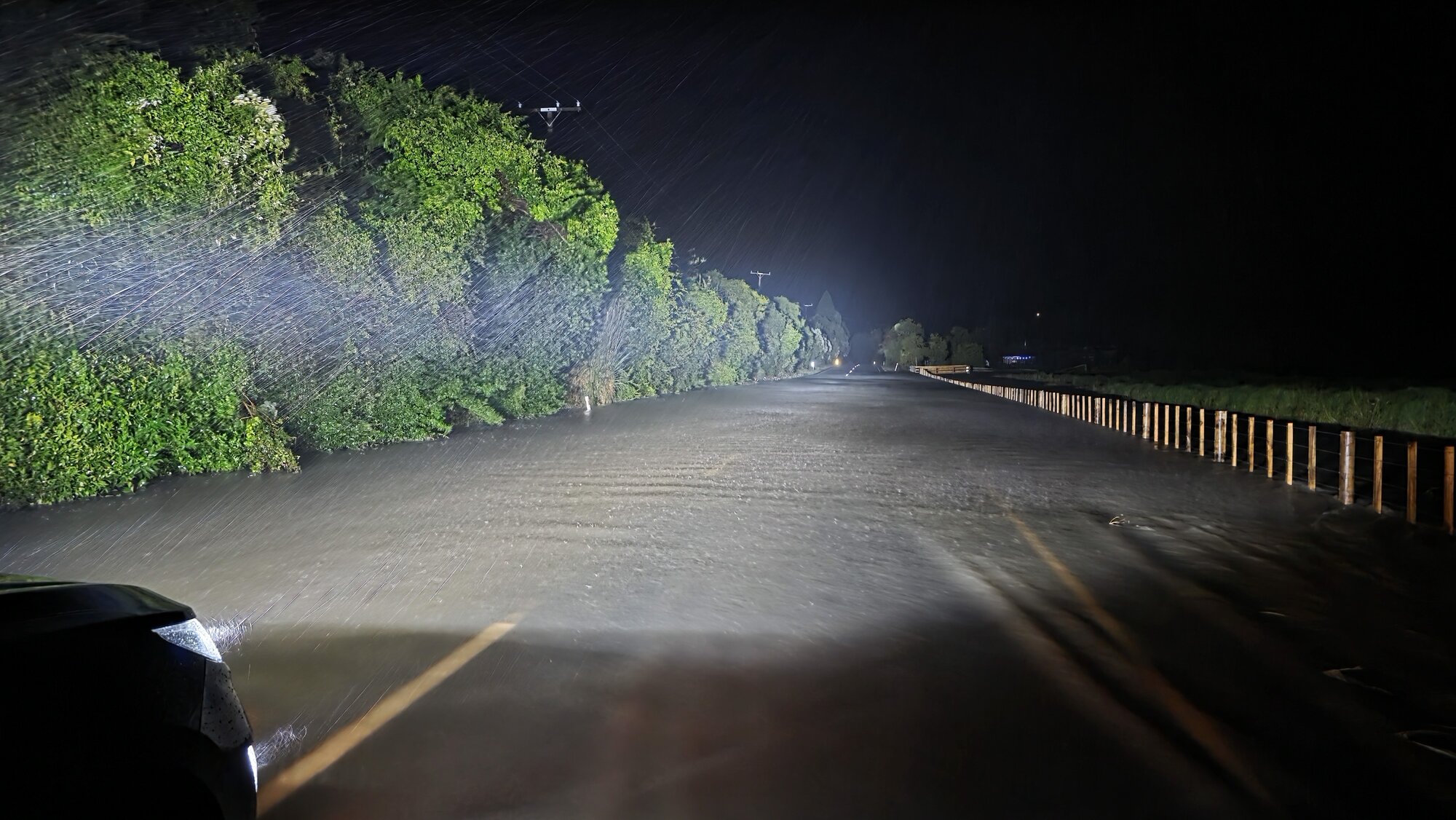  Heavy rain and strong winds ripped through Tauranga overnight. Photo / Cameron Avery