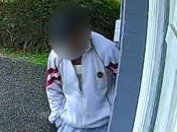 Police are seeking the tracksuit pictured in relation to the investigation. 