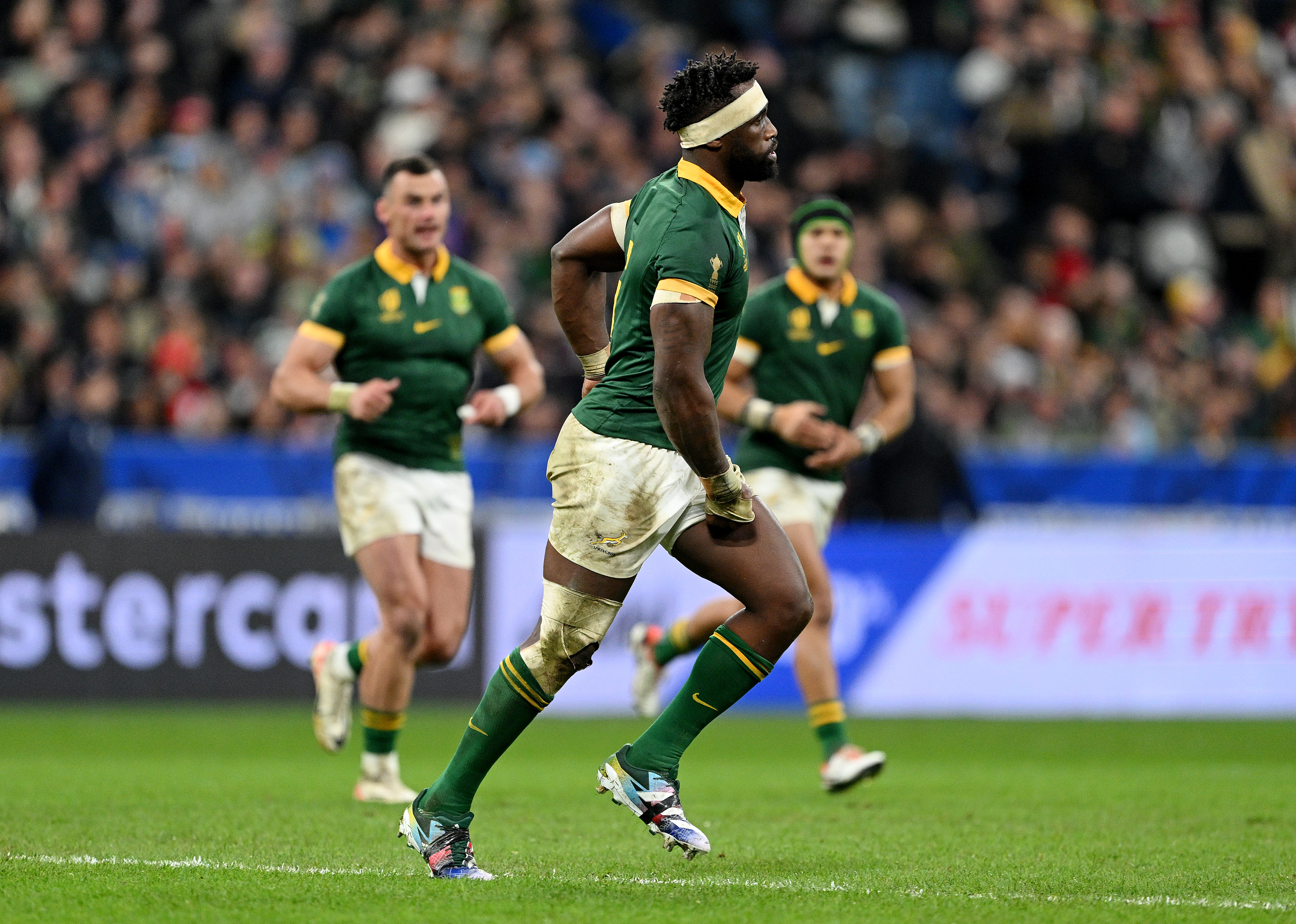 Springboks captain Siya Kolisi leaves the field after receiving a yellow card from referee Wayne Barnes. Photo / Getty Images