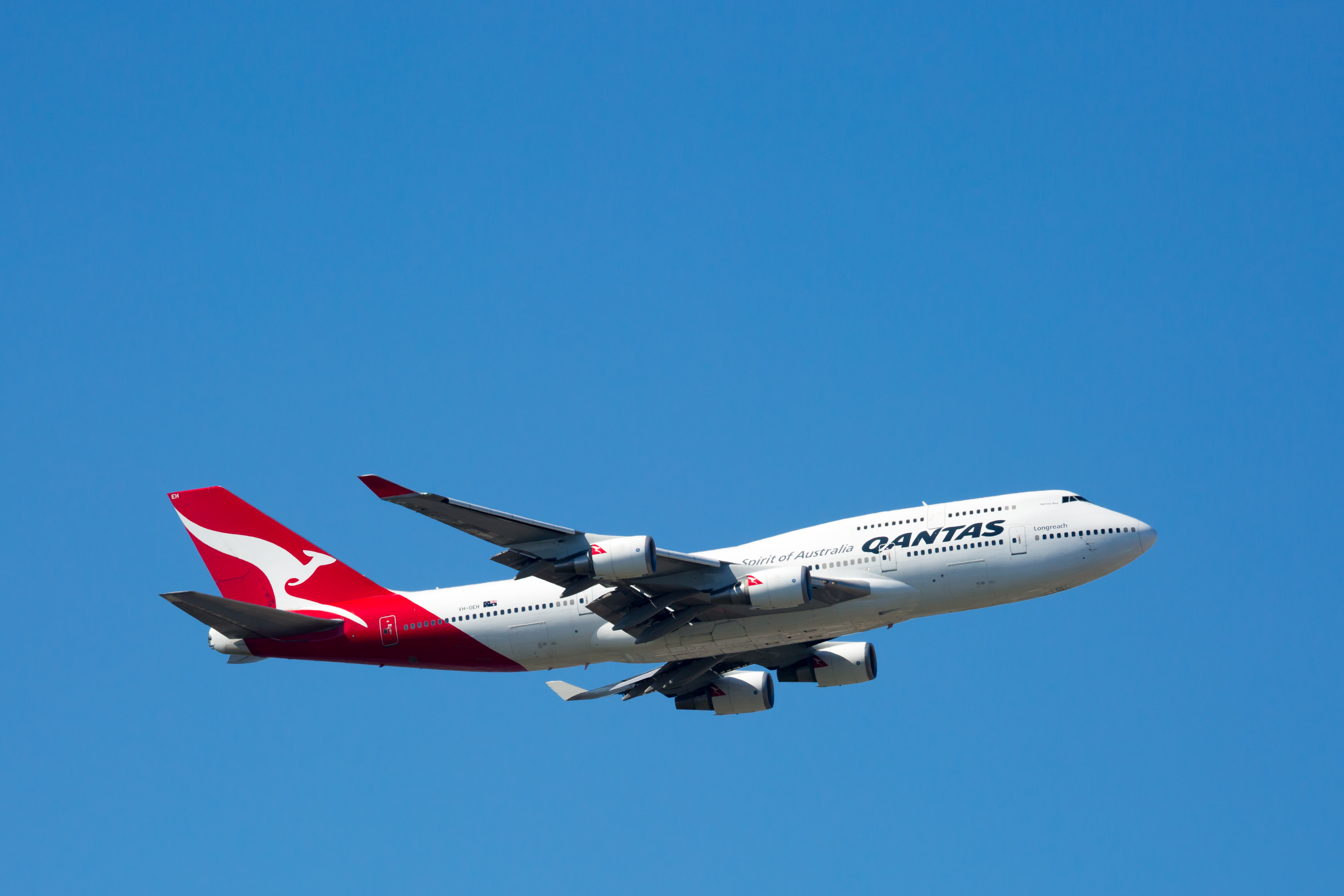 Delta Air Lines sends its last Boeing 747 to Arizona 'boneyard'