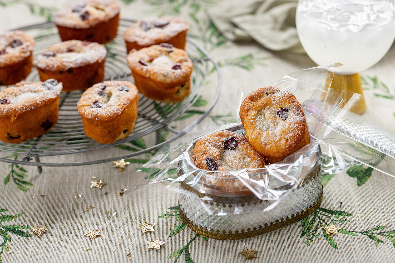 A dusting of icing sugar is an important final touch. Photo / Babiche Martens