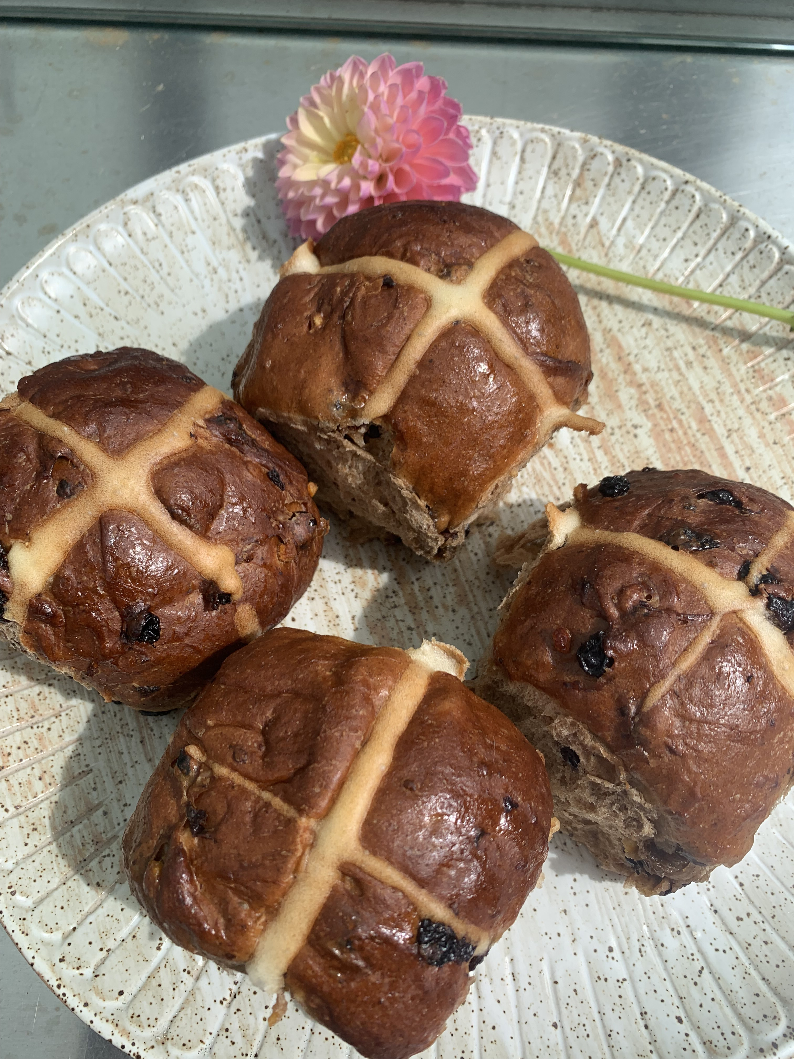 Vaniye Patisserie's hot cross buns.