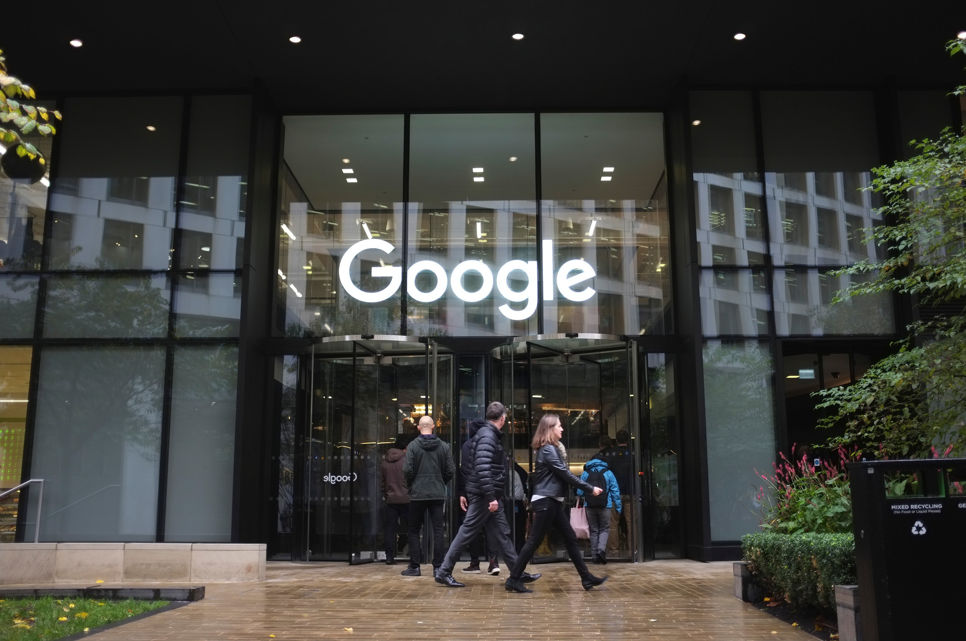 Google says it has continued to work constructively and collaboratively to ensure that it complies with New Zealand's legislative requirements. Photo / Getty Images