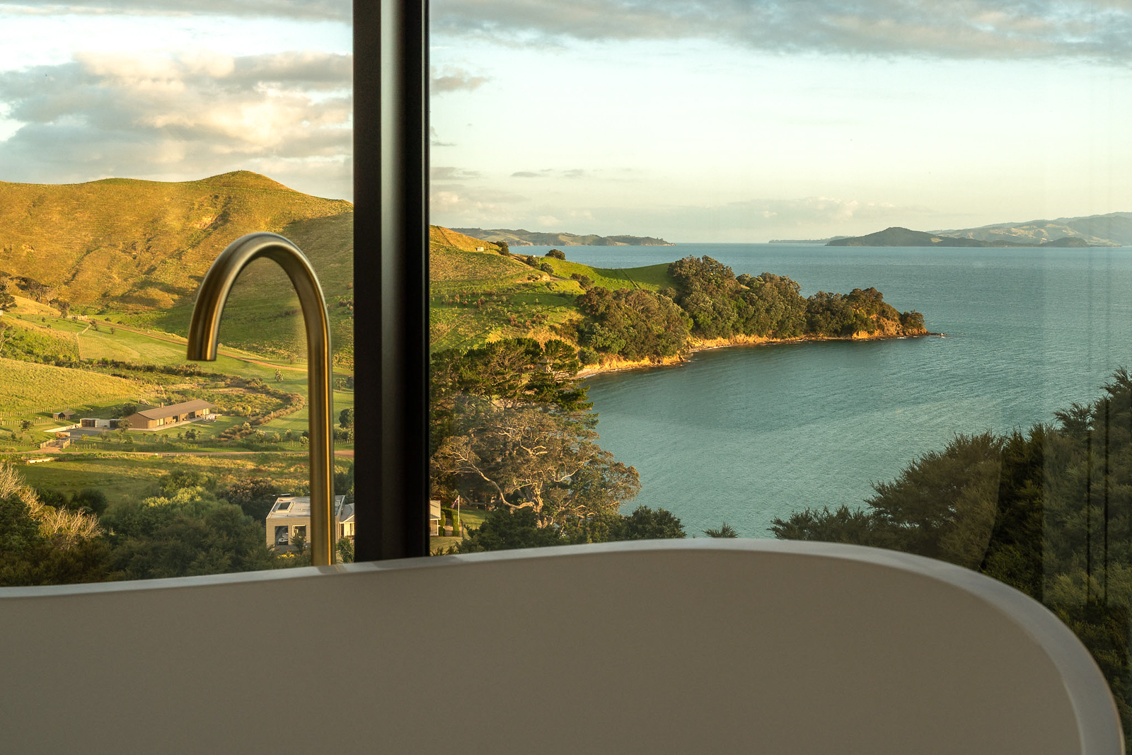 Omana Luxury Villa on Waiheke Island lets you press pause on time from a bathtub. Photo / Supplied