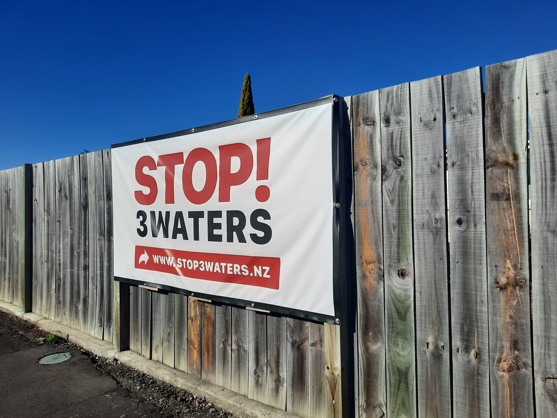 National's plans to scrap Labour's Three Waters reforms could lead to higher water bills in Auckland.