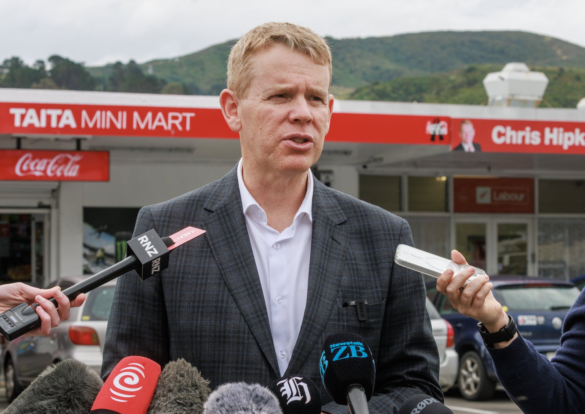 Labour leader Chris Hipkins said he doesn't know what he would have done if the expert CV Tag advice had been delivered to him in December 2021 – but he almost certainly would have asked more questions. Photo / Mark Mitchell