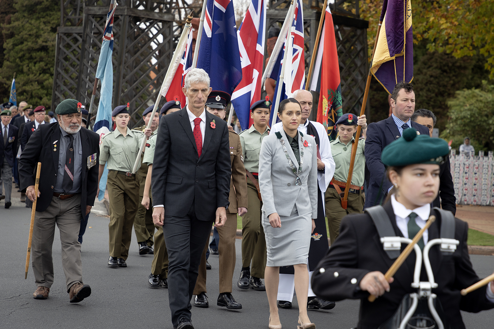 British Deputy High Commissioner John Pearson and Rotorua mayor Tania Tapsell at the Anzac Day march. Photo / Andrew Warner