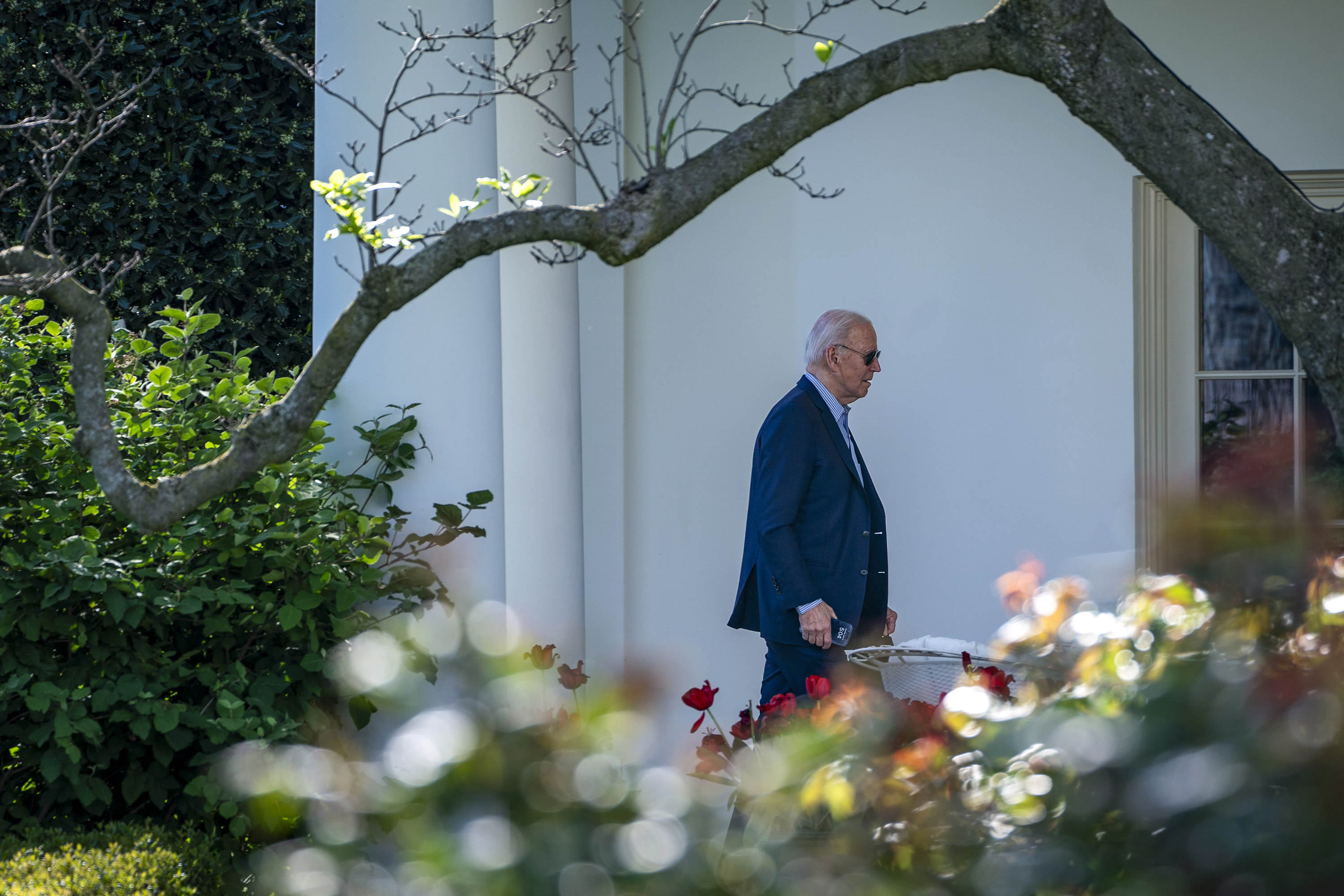 President Biden returning to the Oval Office on Saturday to consult with his national security team. Photo / Haiyun Jiang, The New York Times