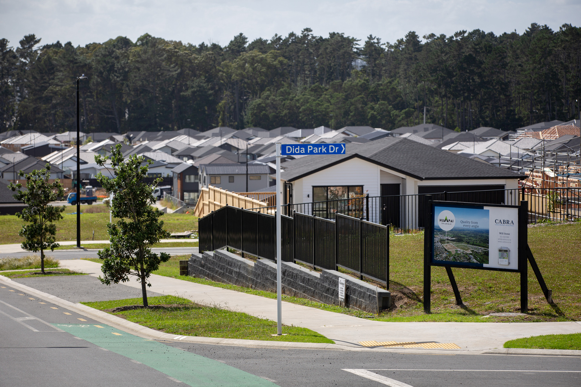 New housing in Huapai. Photo / Sylvie Whinray