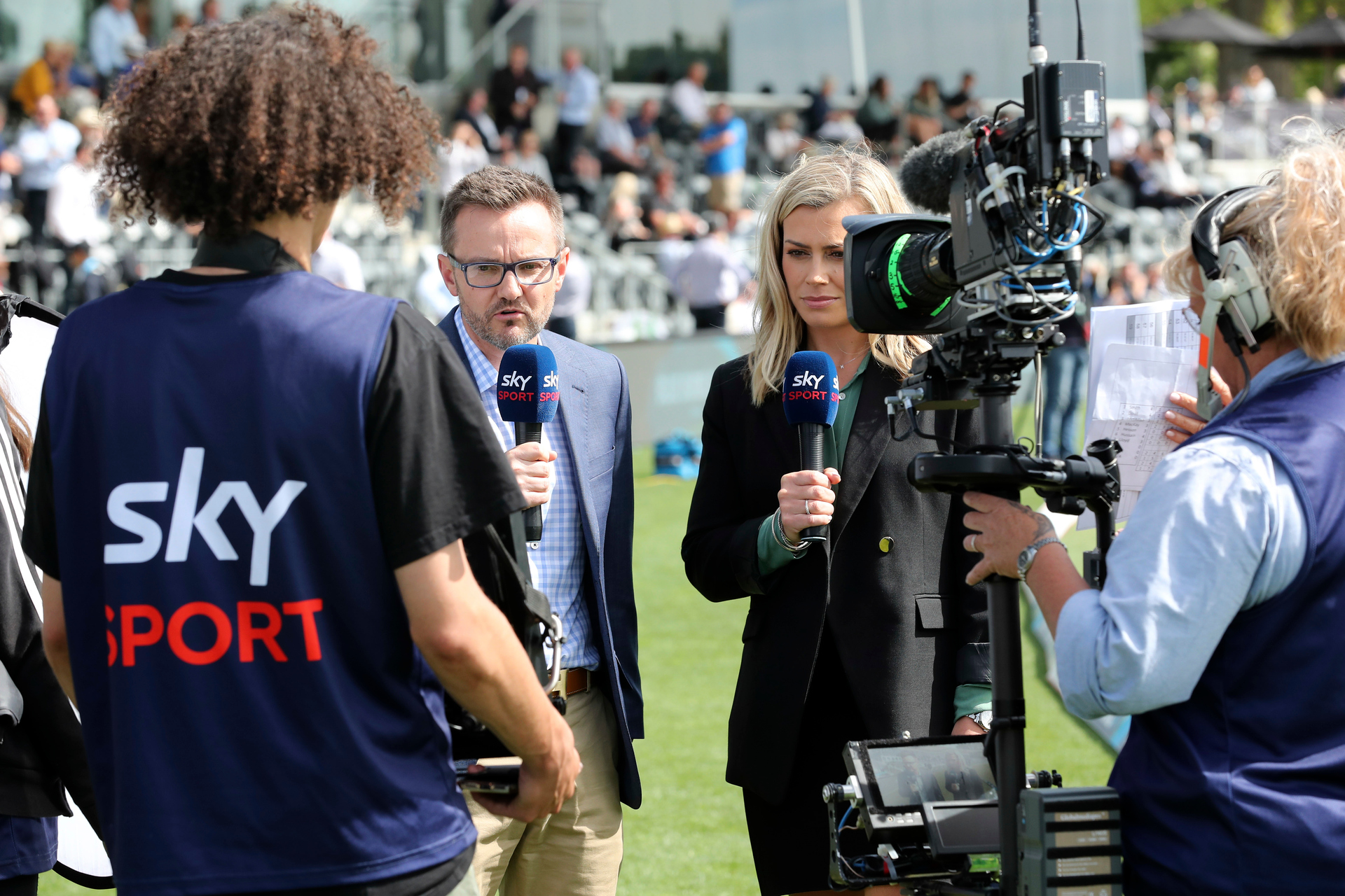 Sky TV has won back Black Caps and White Ferns home-game rights for six years from the 2026/27 season. Photo / Photosport