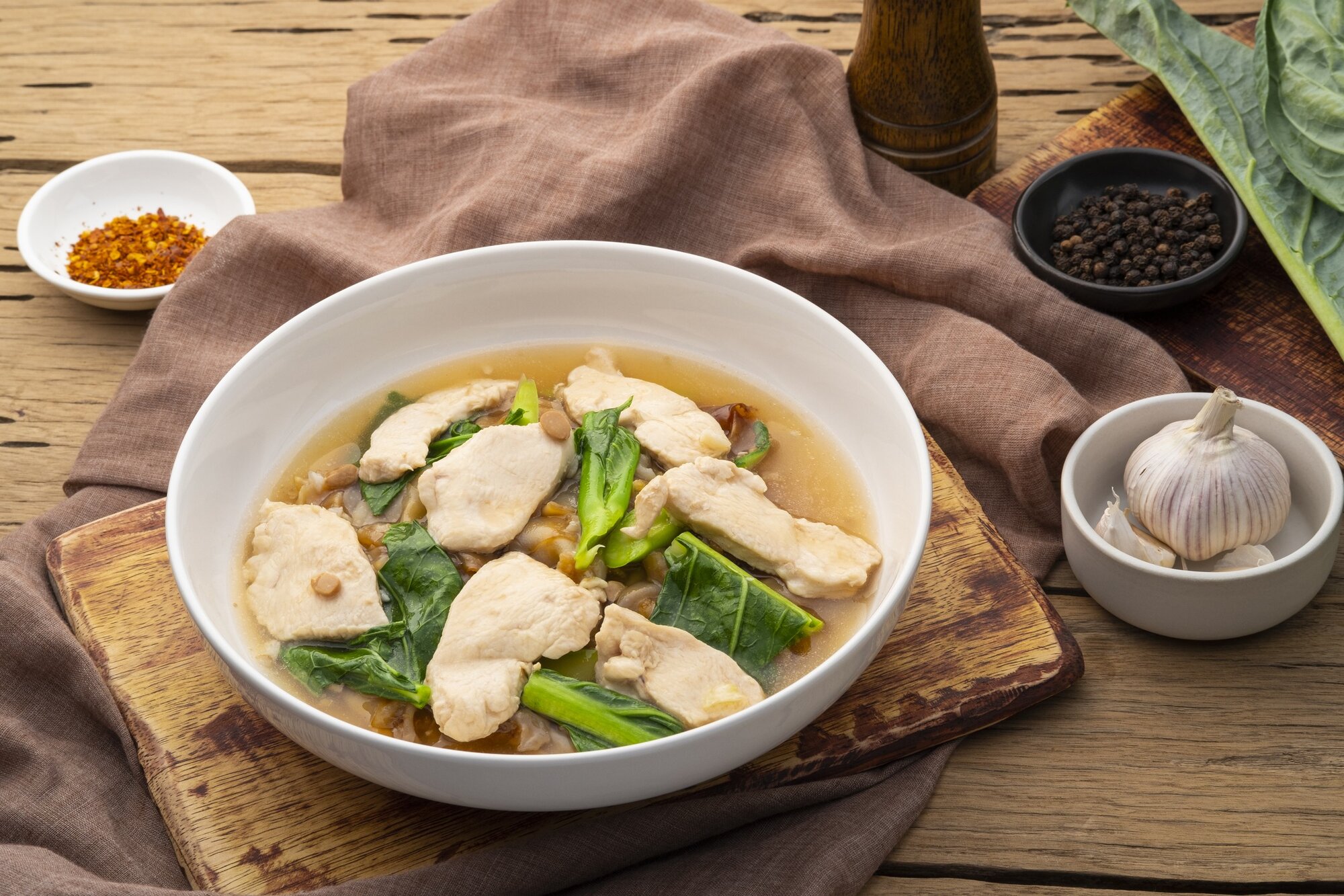 Rad na, a Thai dish, is a good alternative to pad thai. Photo / Getty Images