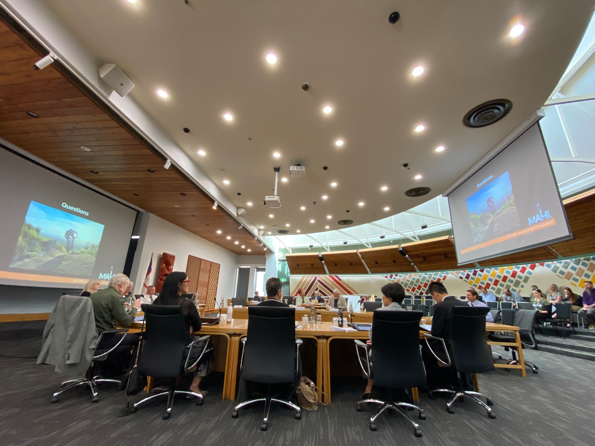 The council meeting on Thursday. Photo / Felix Desmarais / LDR