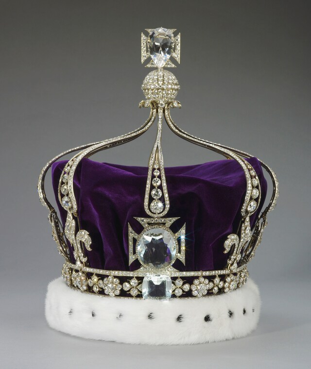 Queen Mary's Crown. Photo / Royal Collection Trust