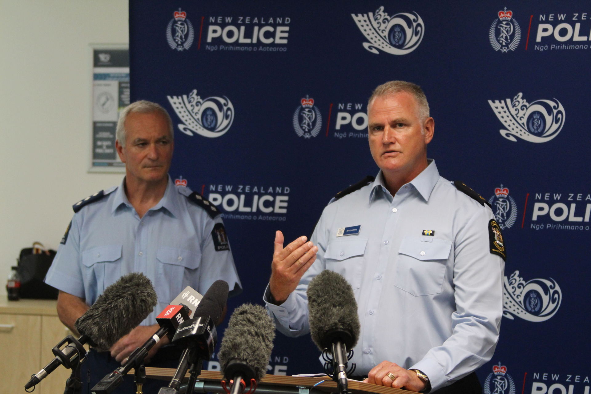 Detective Inspector Paul Newman and Customs manager of intelligence Bruce Berry. Photo / NZME