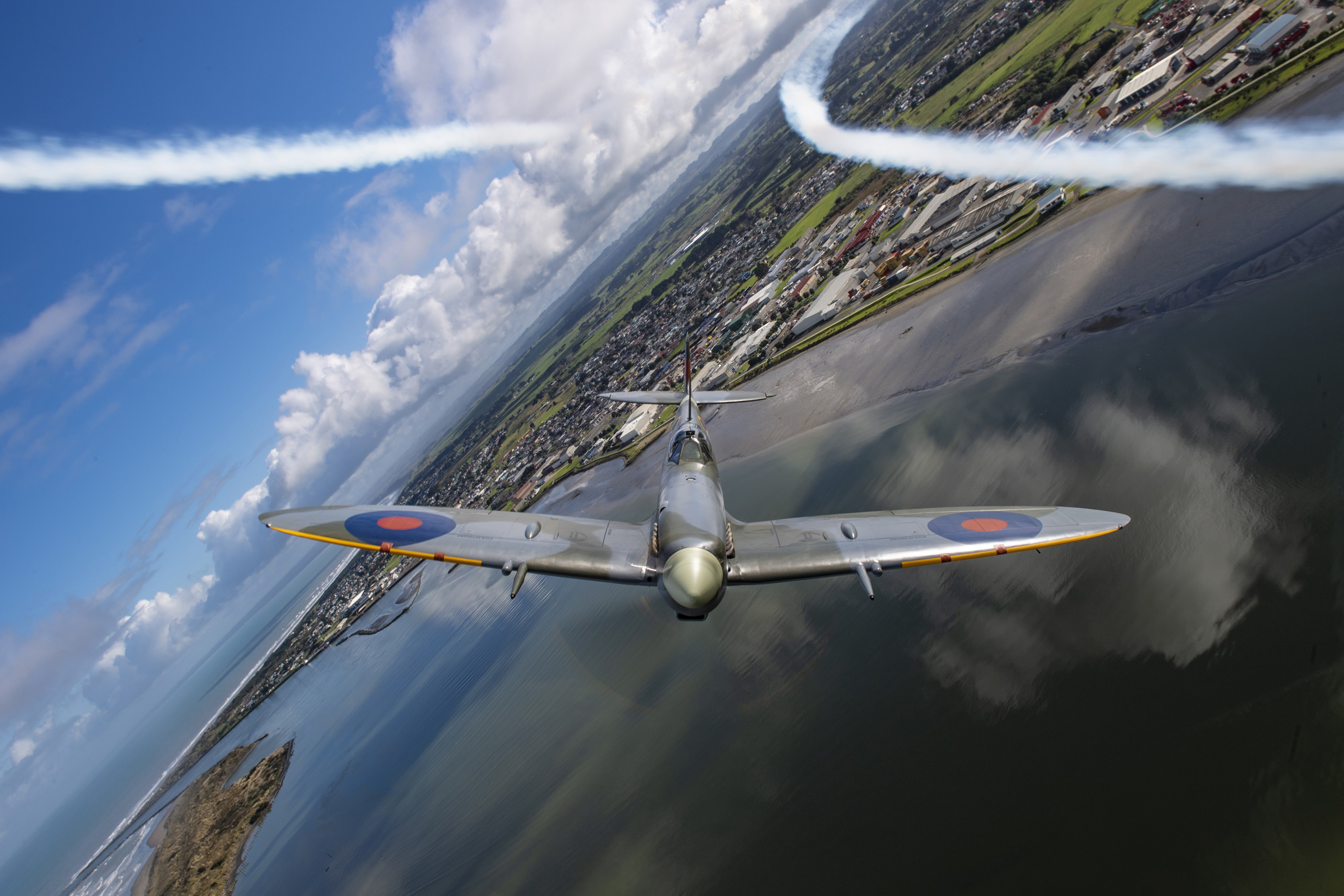 Centenary flight for Spitfire to celebrate 100 years of NZ military aviation  - NZ Herald