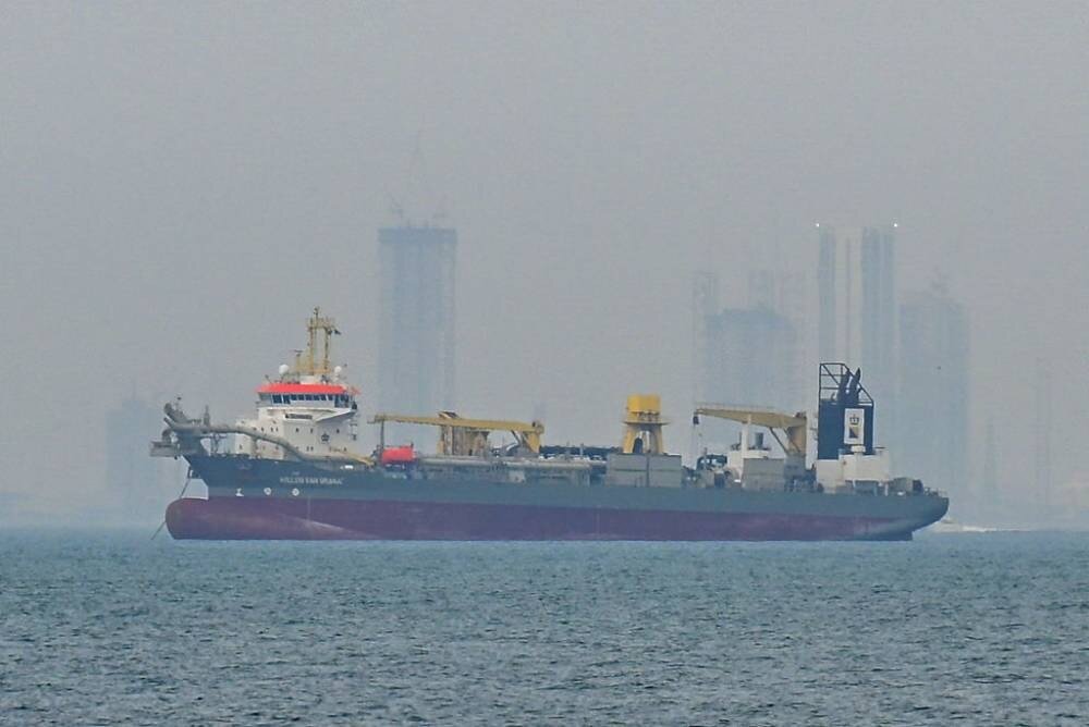 New Zealand could be drawn into protecting oil routes in the Strait of Hormuz, a critical global shipping chokepoint. Photo / Getty Images