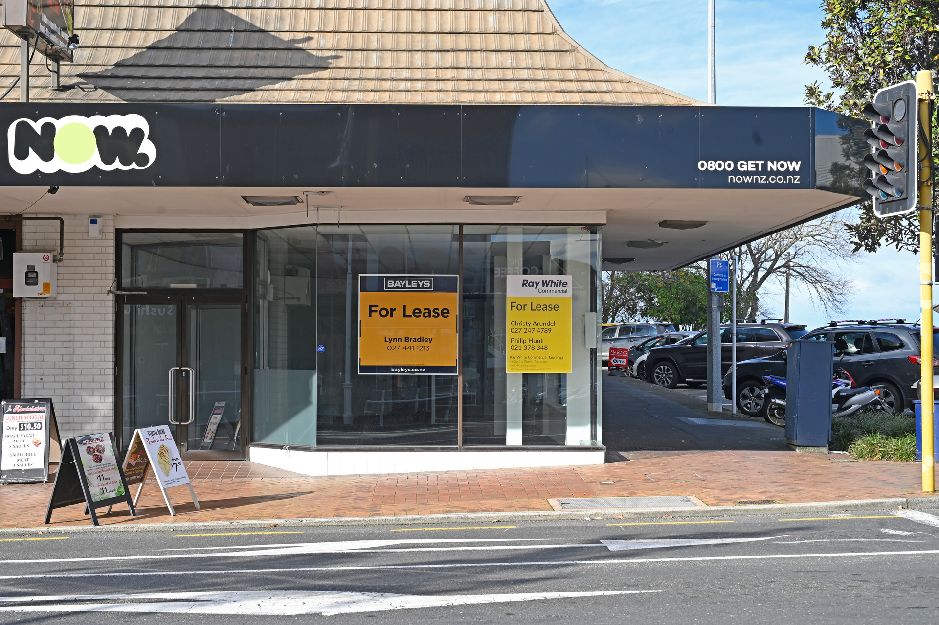 Some of the dozens of empty shopfronts in Tauranga's Devonport Rd. Photo / George Novak 