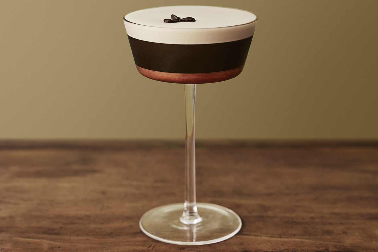 How To Make An Alcohol-Free Seedlip Spice Espresso Martini For Dry