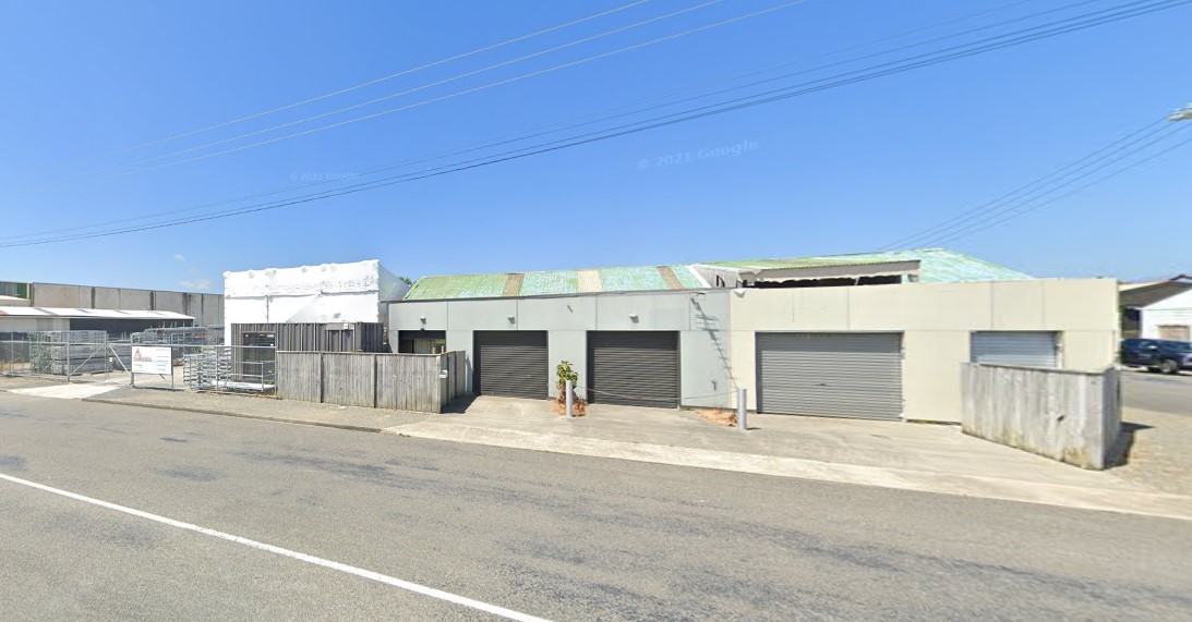 A man has successfully appealed a Tenancy Tribunal claim against his landlord, Victor Davis, who illegally rented out a storage unit in Ōtaki.