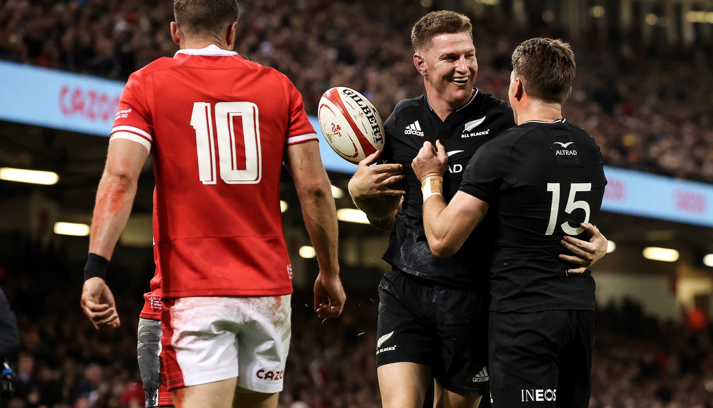2022 Autumn Nations Series, Principality Stadium, Cardiff, Wales 5/11/2022
Wales vs New Zealand
New Zealand’s Jordie Barrett celebrates scoring a try with Beauden Barrett
Mandatory Credit ©INPHO/Billy Stickland