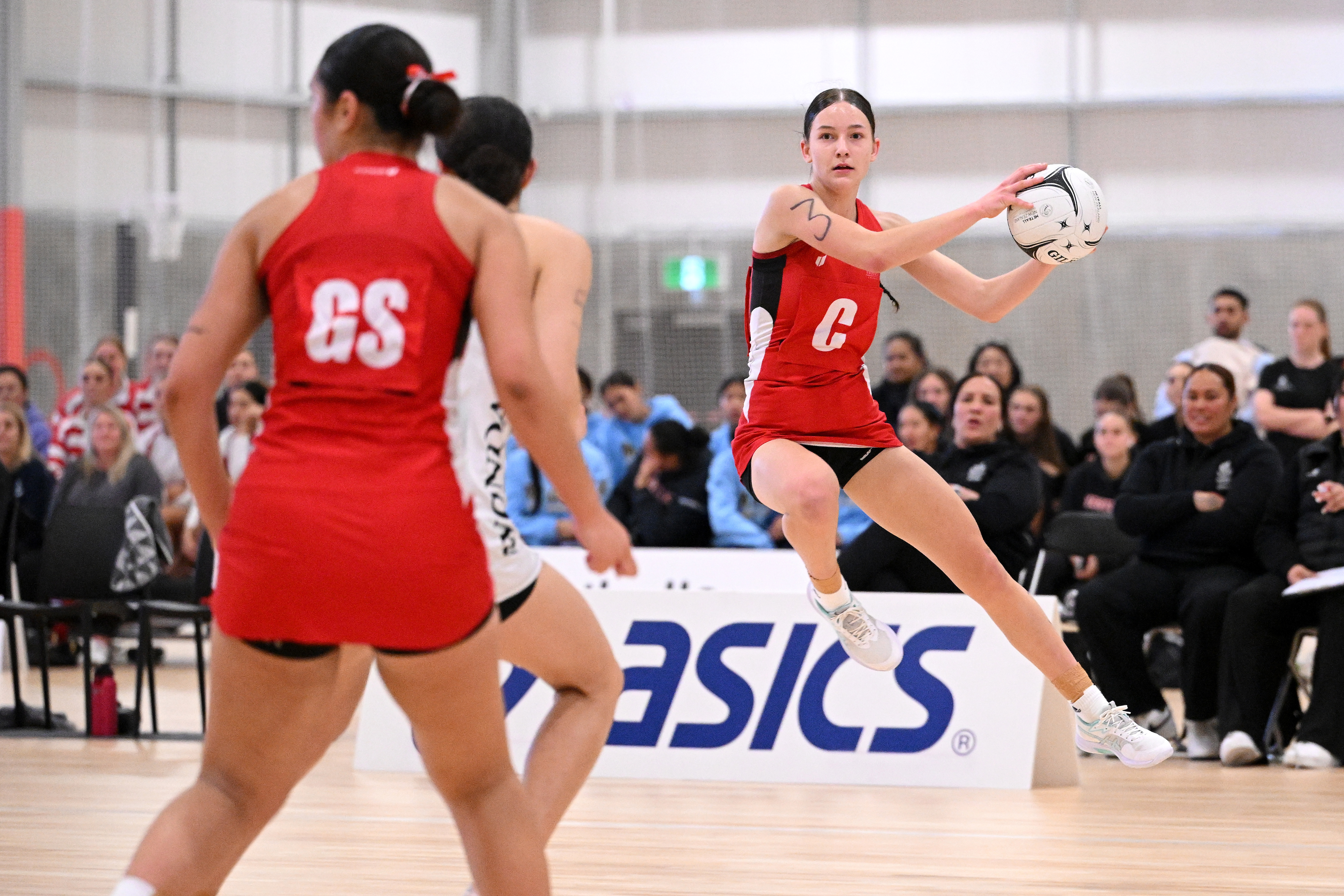 Howick College centre Charlie Lindsay in full flow during the National Secondary Schools final in Christchurch. Photo / Joe Allison, Michael Bradley Photography