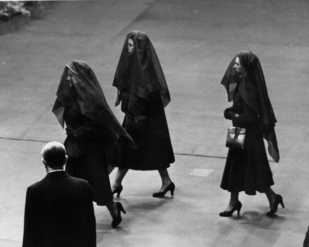 Left to right: Queen Elizabeth the Queen Mother, Queen Elizabeth II and Princess Margaret attend the arrival of the coffin of King George VI at Westminster Hall, 1952. Photo / Getty Images