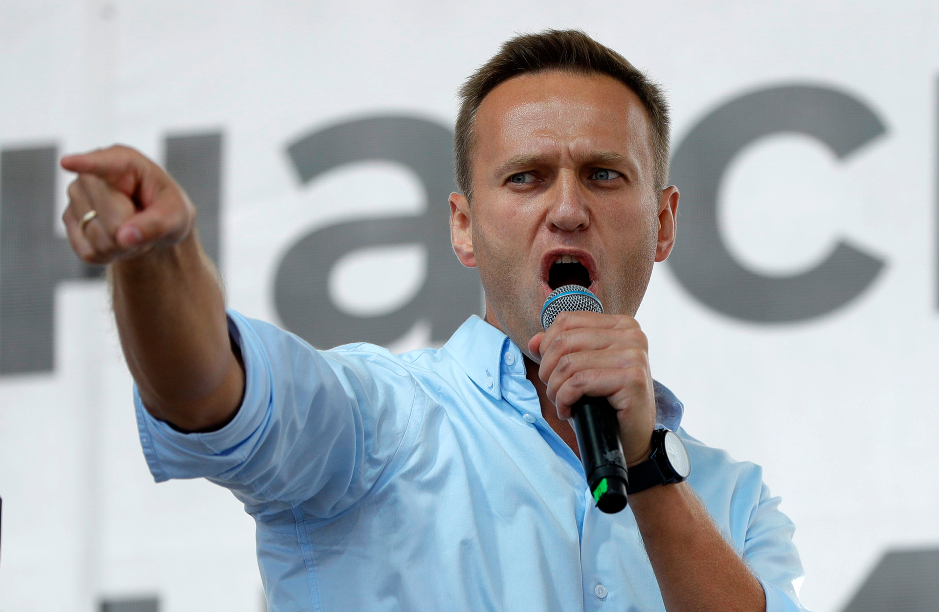 Allies of Russian opposition leader Alexei Navalny are adamant he was poisoned by the Kremlin. Photo / AP