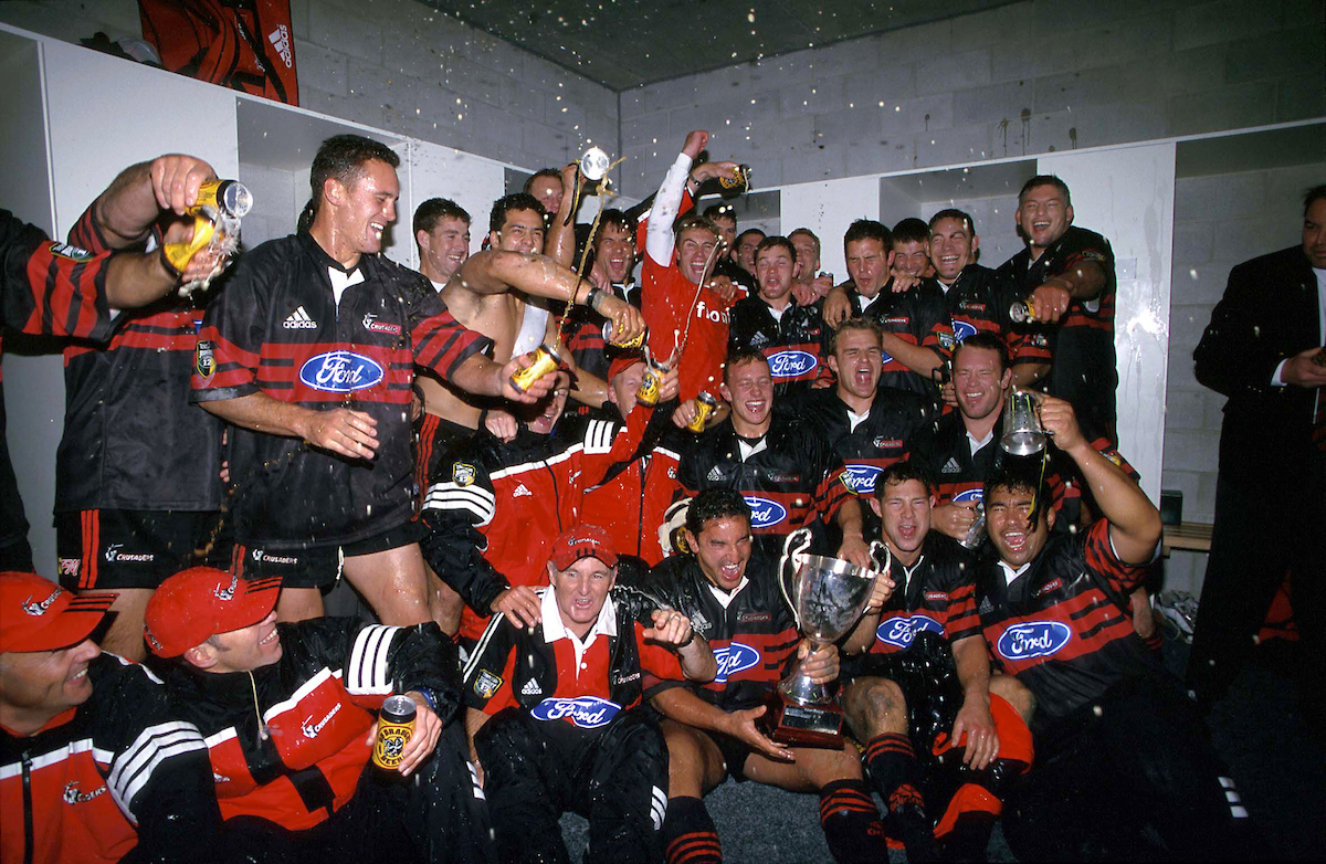 The Crusaders celebrate the 2000 title. Photo / Photosport