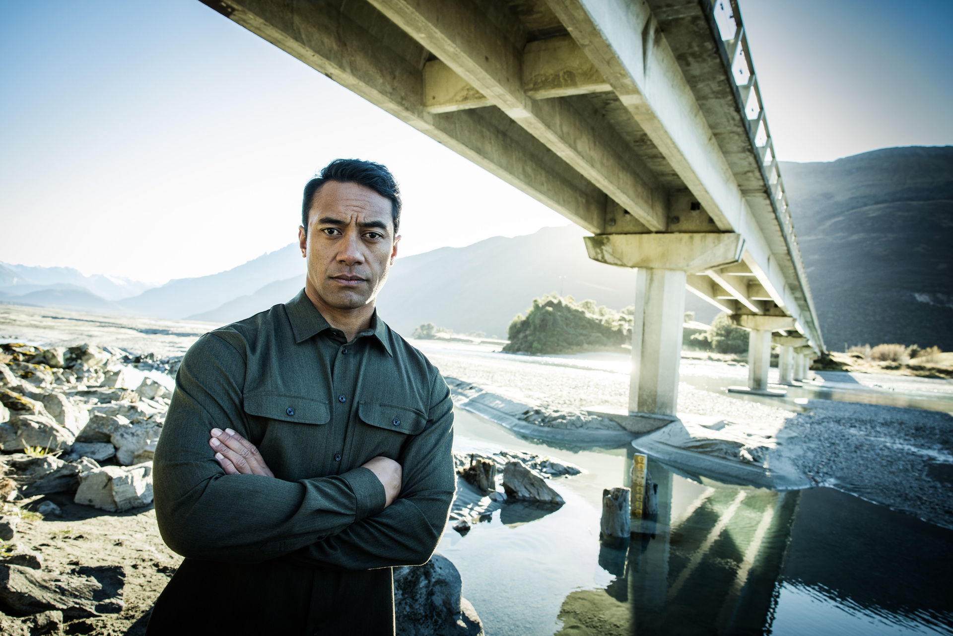 Dominic Ona-Ariki stars as Detective Sergeant Ariki Davis in One Lane Bridge. Photo / Supplied