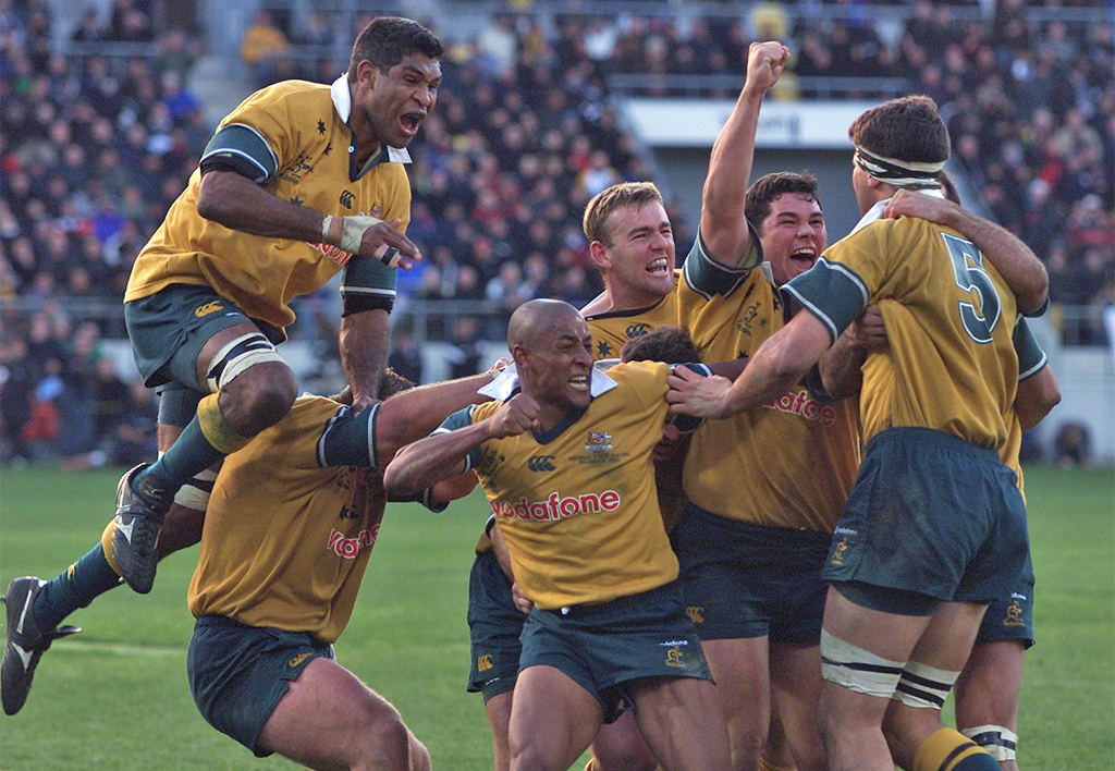 Australia celebrate victory in Wellington in 2000. Photo / Mark Mitchell 