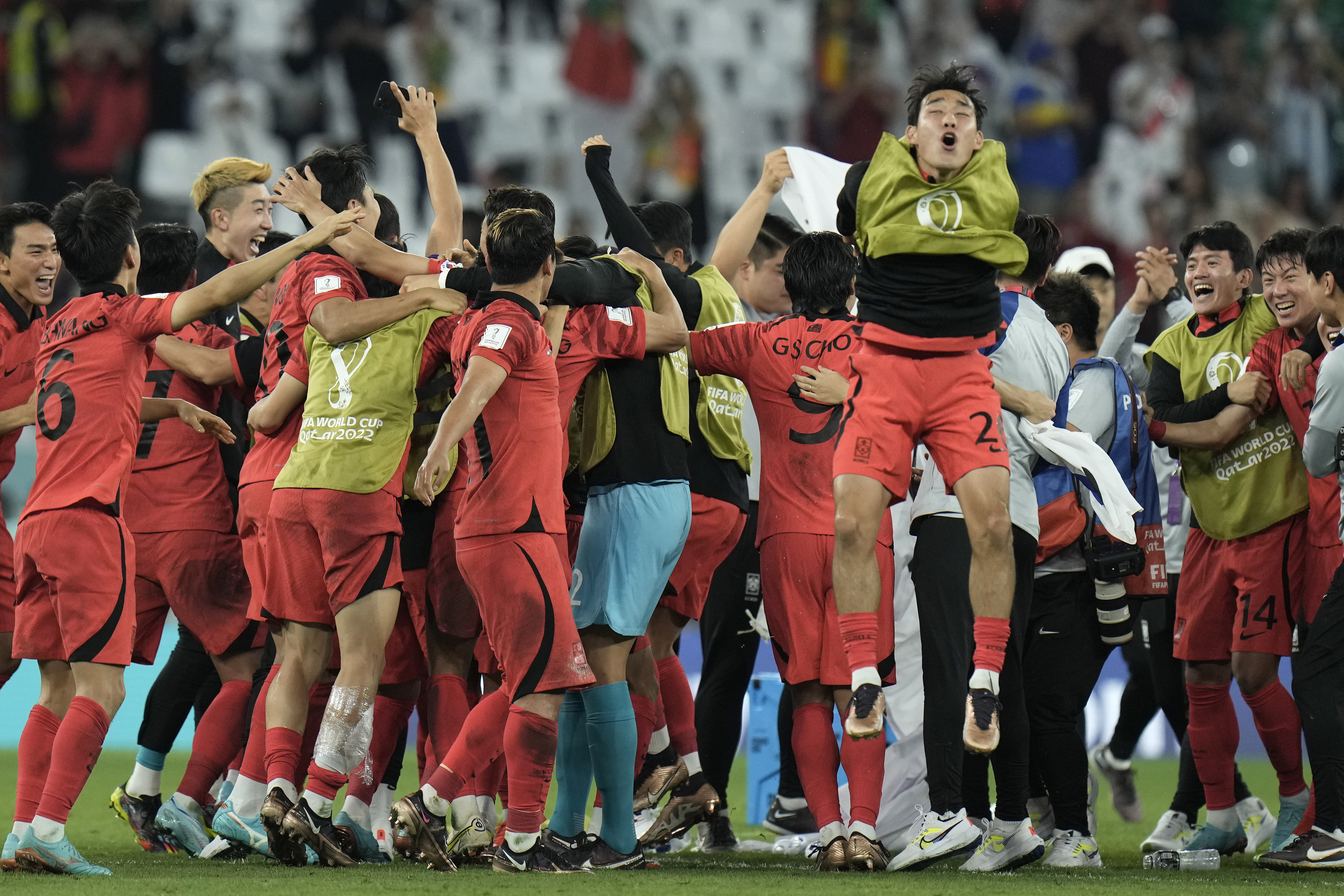 FIFA World Cup 2022: South Korea Score Winner In Added Time Against  Portugal To Enter Round Of 16