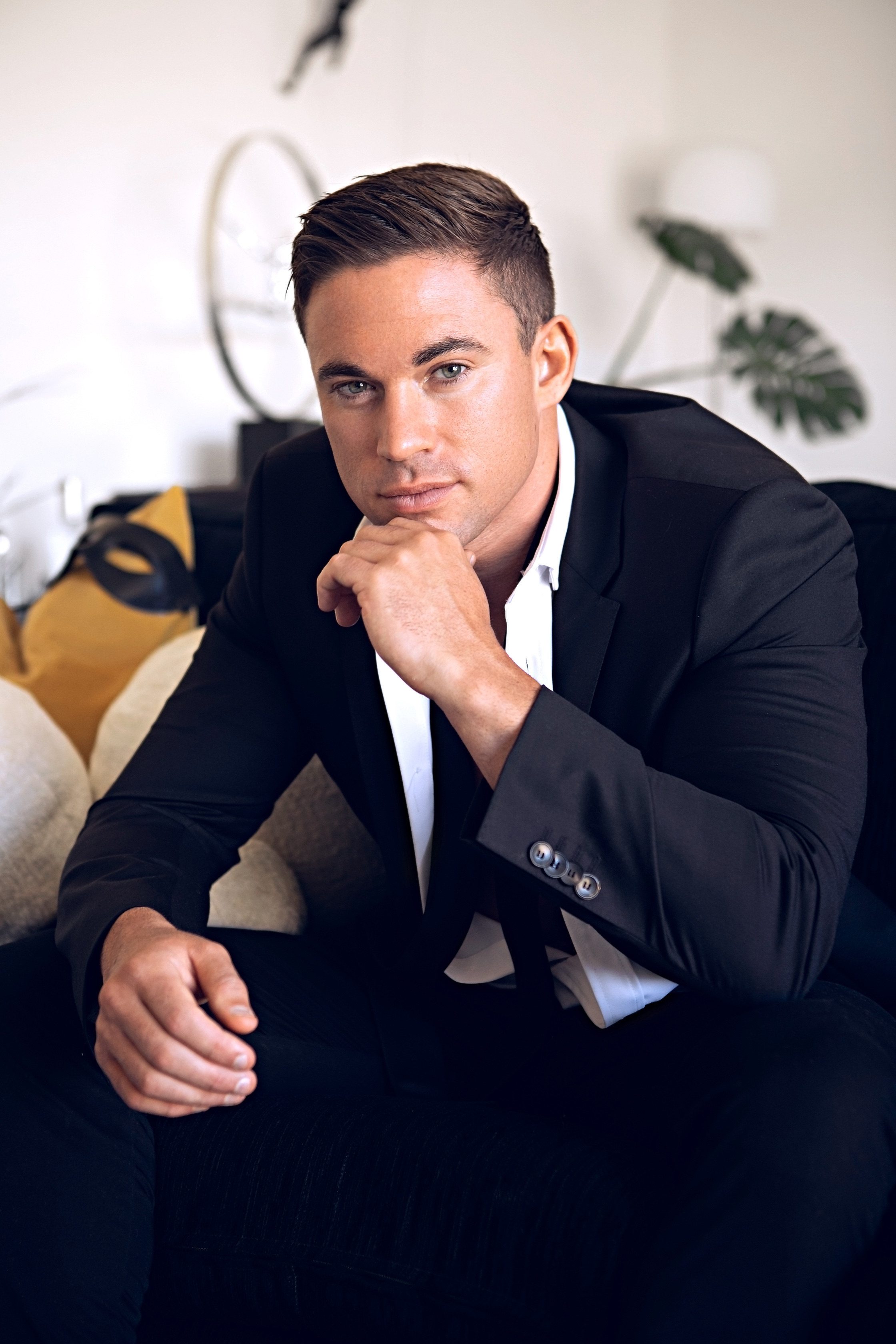 Channing Tatum lookalike Will Parfitt to bring his Magic Men show to New  Zealand - NZ Herald