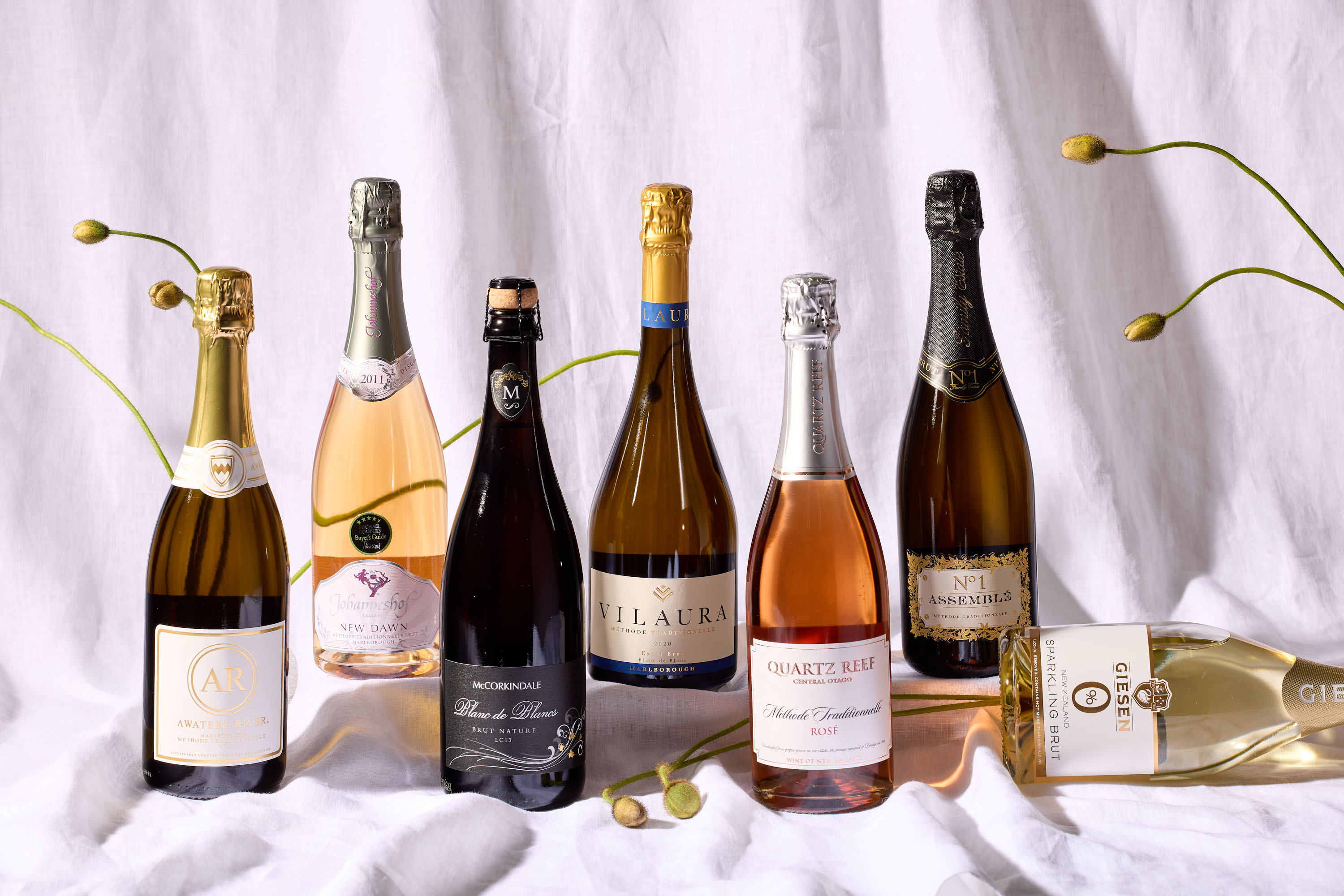 From left: Awatere River Marlborough Méthode Traditionnelle NV; Johanneshof New Dawn Marlborough Méthode Traditionnelle 2011; McCorkindale Waipara Blanc de Blancs Méthode Traditionelle Brut Nature LC13; Vilaura Marlborough Blanc de Blancs Extra Brut Méthode Traditionelle 2020; Quartz Reef Central Otago Méthode Traditionnelle Rosé NV; No1 Family Estate Assemble Marlborough NV; Giesen 0% Alcohol Removed New Zealand Sparkling Brut NV. Photo / Babiche Martens