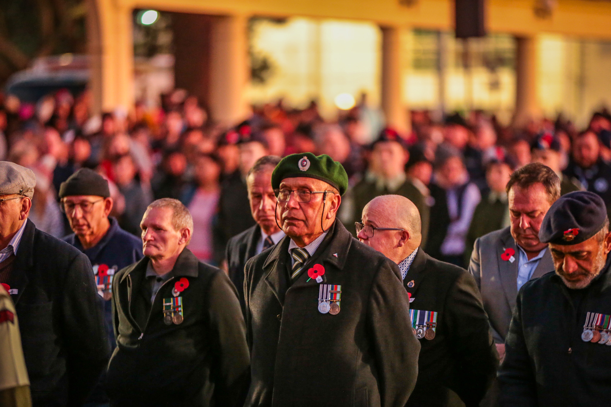 Thousands of people turned out for the Anzac Day dawn service in 2023. Now the new minister in charge of veterans is cutting access to a key service. Photo / Paul Taylor
