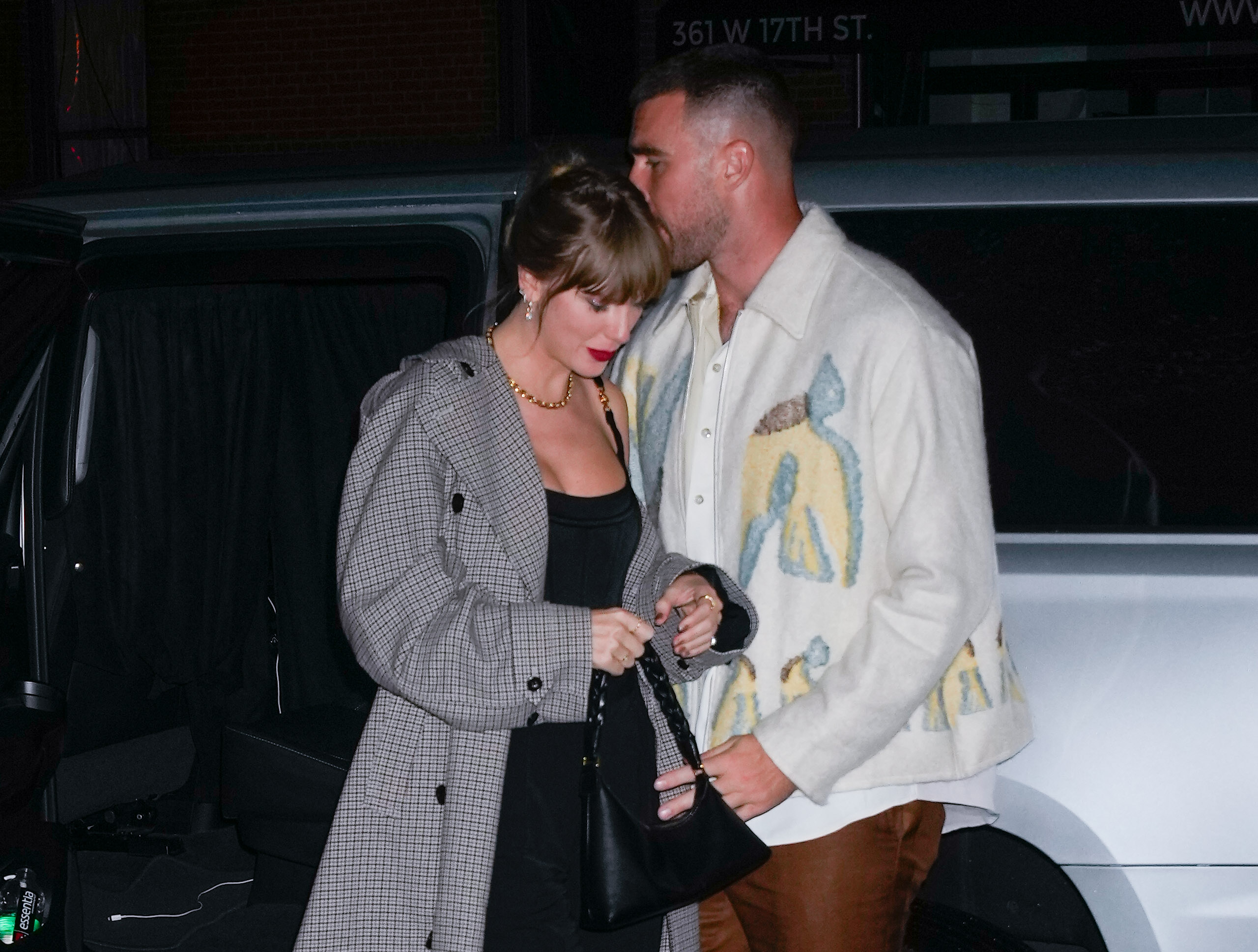 Taylor Swift Breaks Silence On Travis Kelce Romance - And Reveals