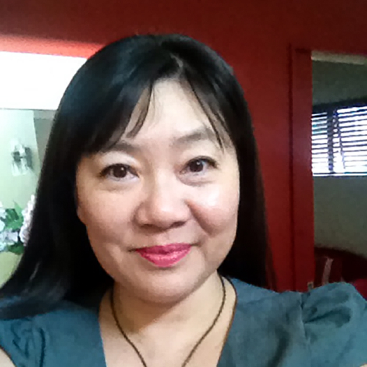 Cathay Hua sent a text to Xavier Valent telling him 