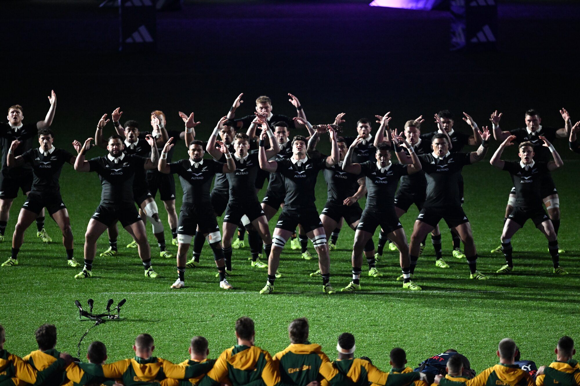 Under the uneven NZR pay structure, leading All Blacks earn about $1m while solid Super Rugby players are paid much less. Photo / Photosport
