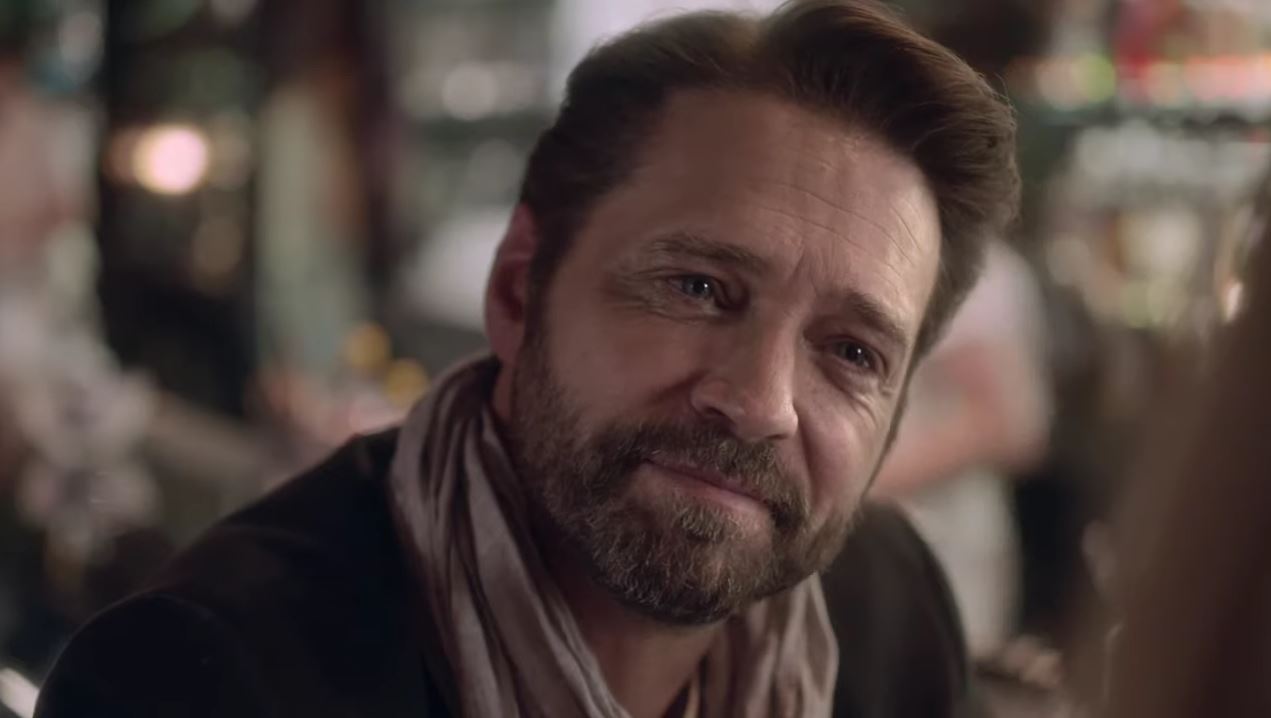 Jason Priestley will also reprise his role as Brandon Walsh. Image / Fox