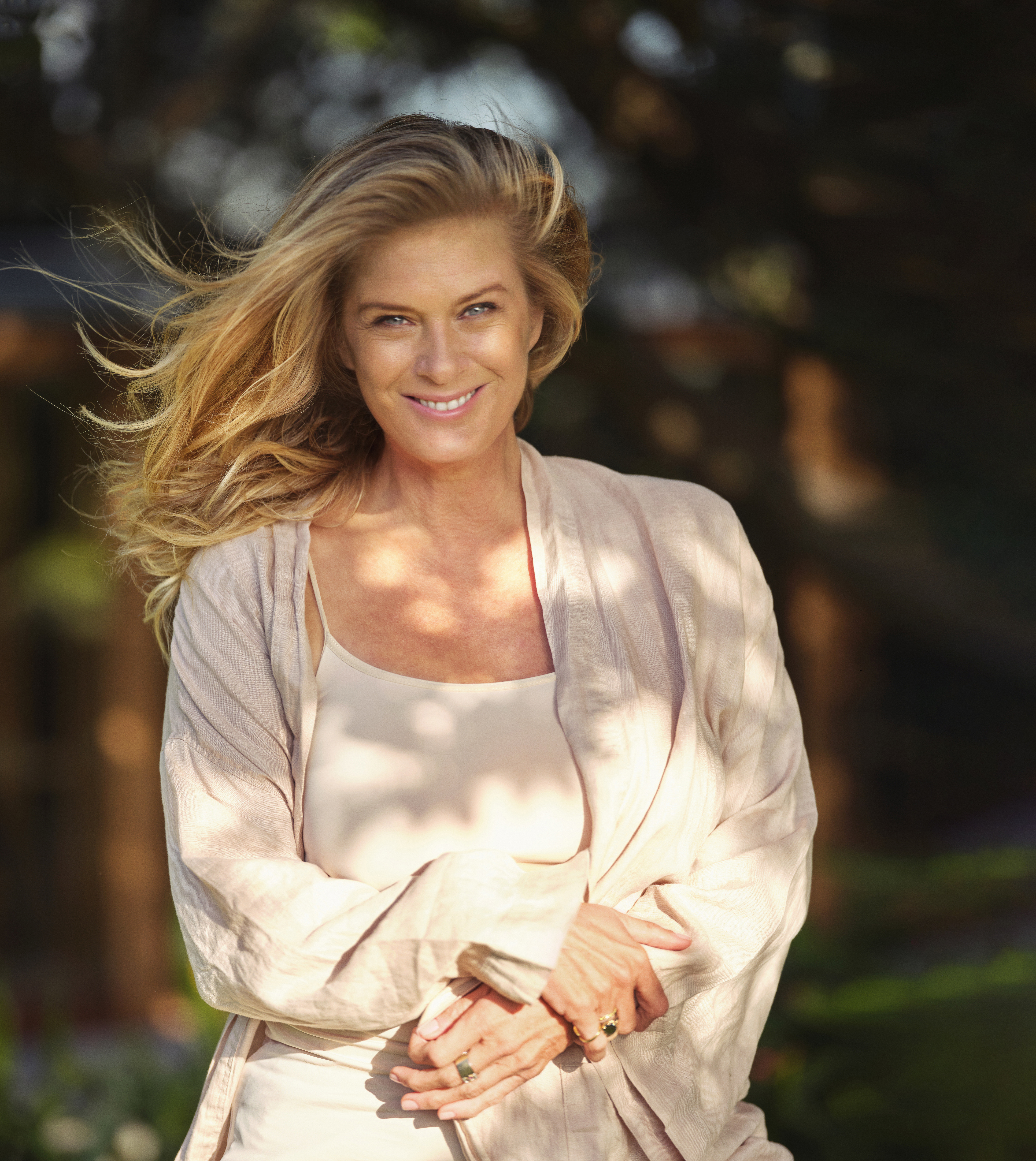 Kiwi supermodel Rachel Hunter becomes grandmother for first time pic
