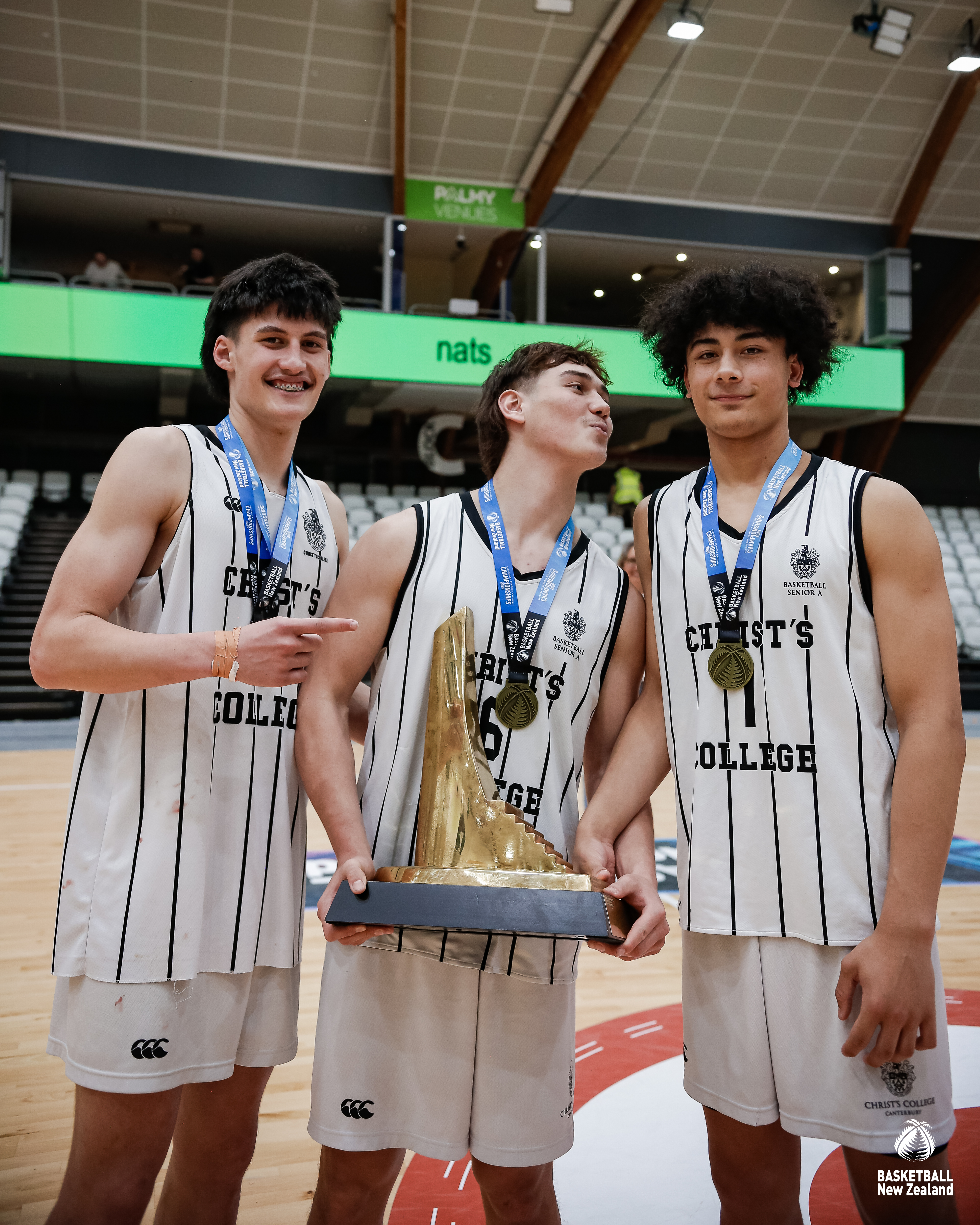 Ihaka Cate, Tama Isaac and Boston Paerata celebrate their national title. Photo / BBNZ