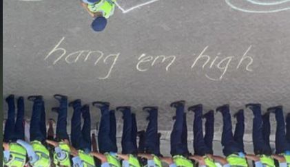The chilling message left for politicians to read outside parliament. Photo / Nicola Willis / Twitter