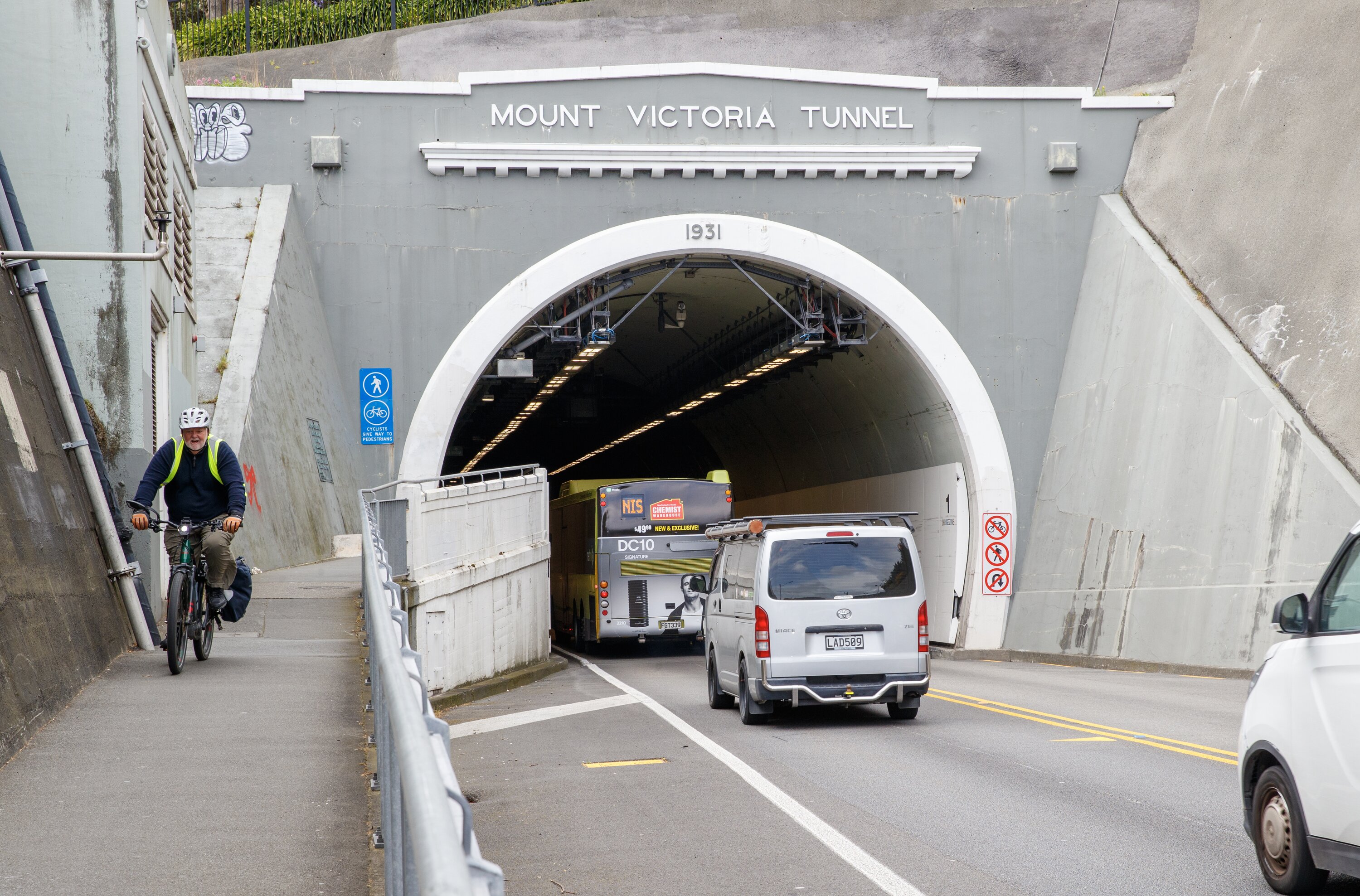 State Highway 1 traffic is forced into two lanes through the Mt Victoria Tunnel in Wellington. Photo / Mark Mitchell 