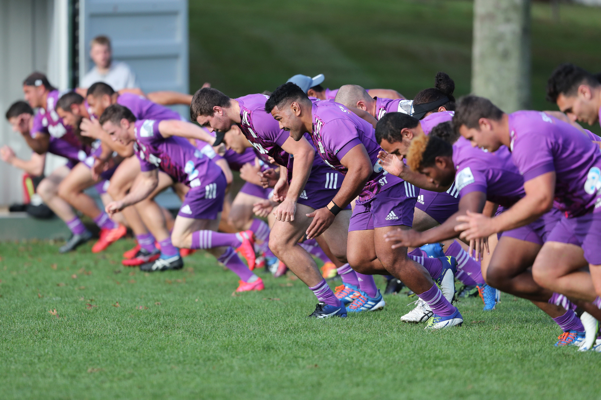 Girls' schools to benefit from Gallagher Chiefs Women in Rugby jersey - NZ  Herald