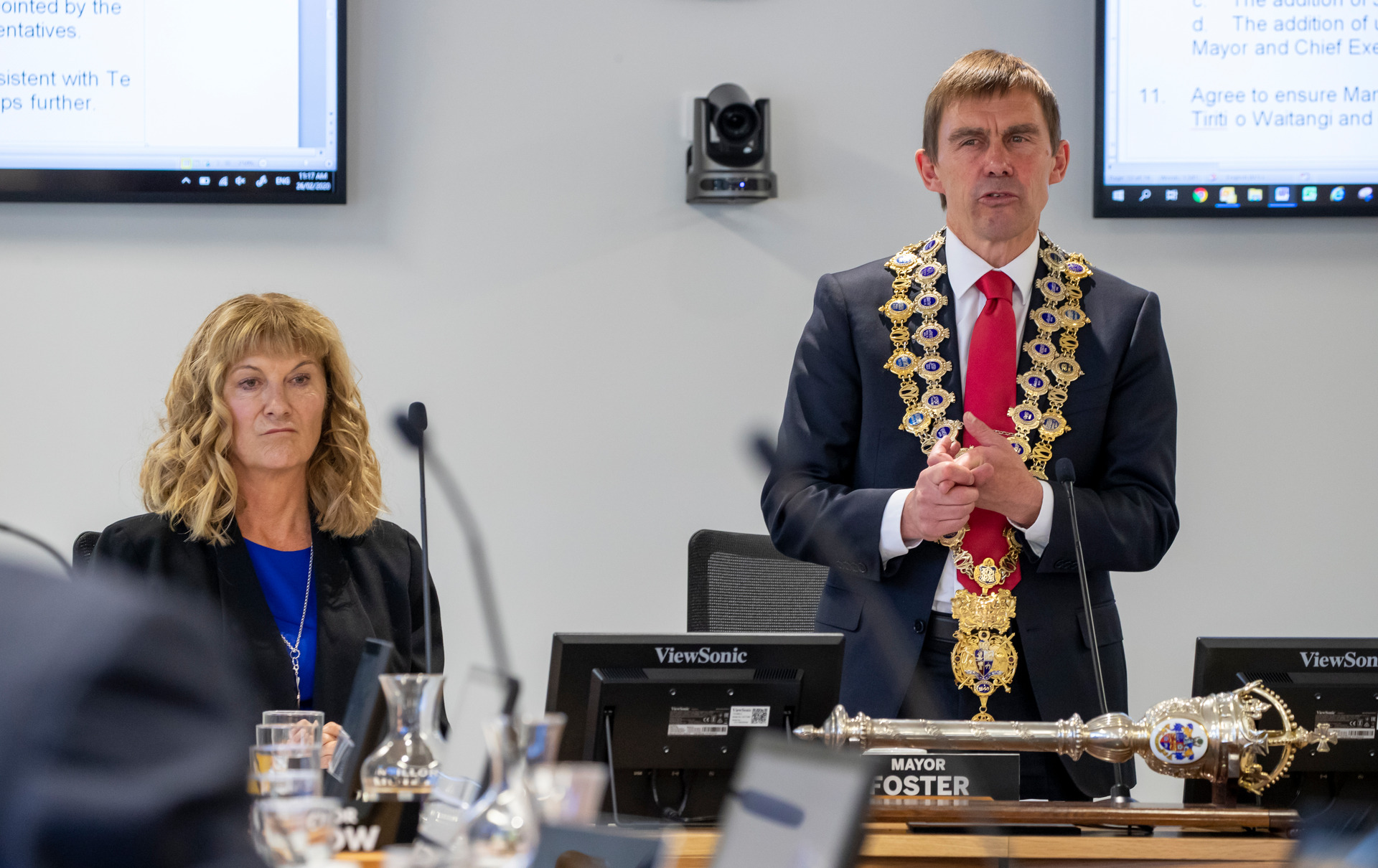 Mayor Andy Foster and acting Wellington City Council chief executive Barbara McKerrow at a council meeting today. Photo / Mark Mitchell. 