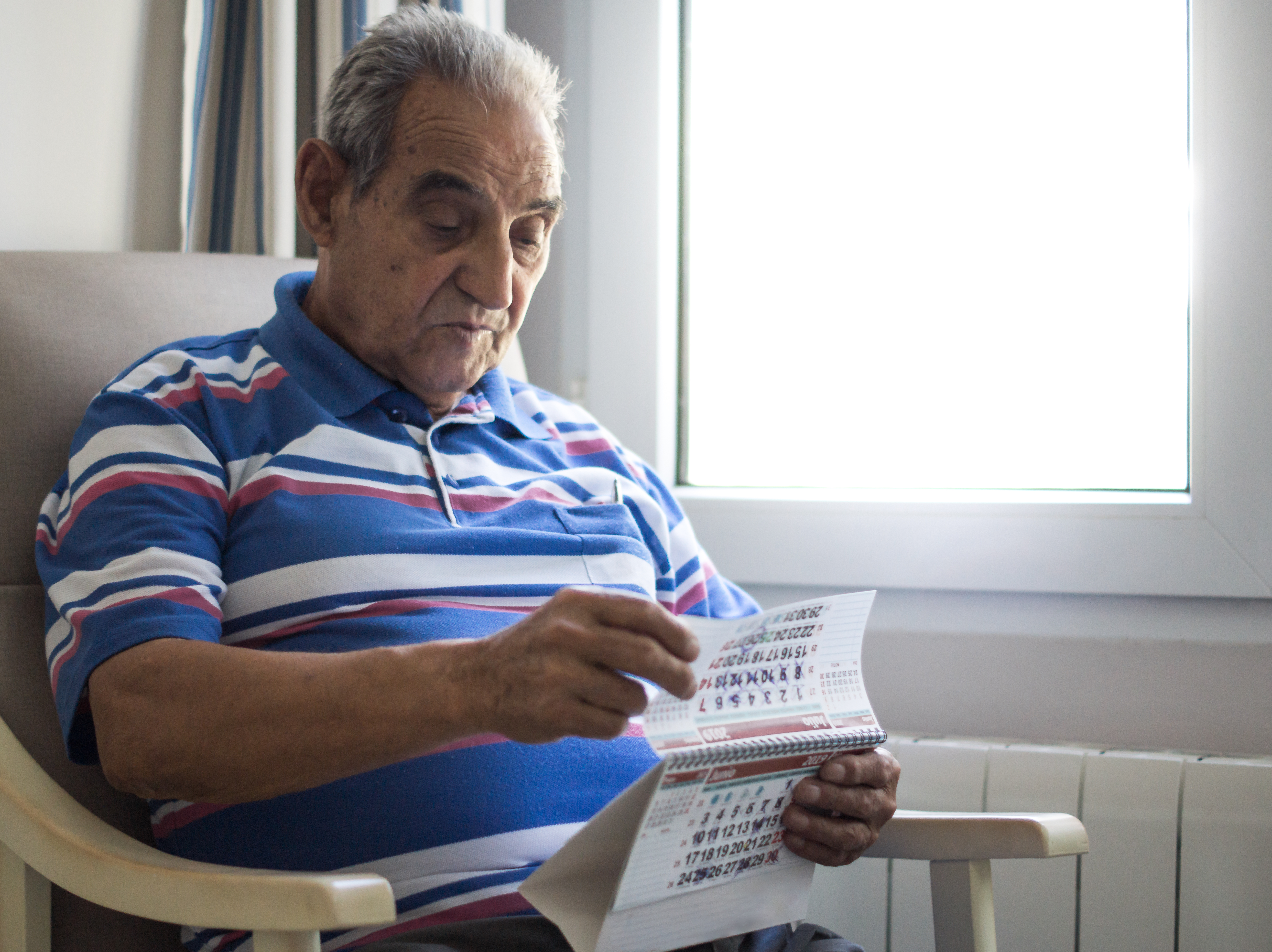People with dementia may have trouble keeping track of dates. Photo / Getty Images