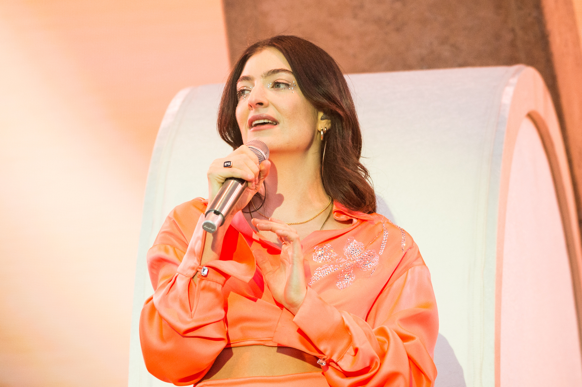 The singer says she found the initial public response