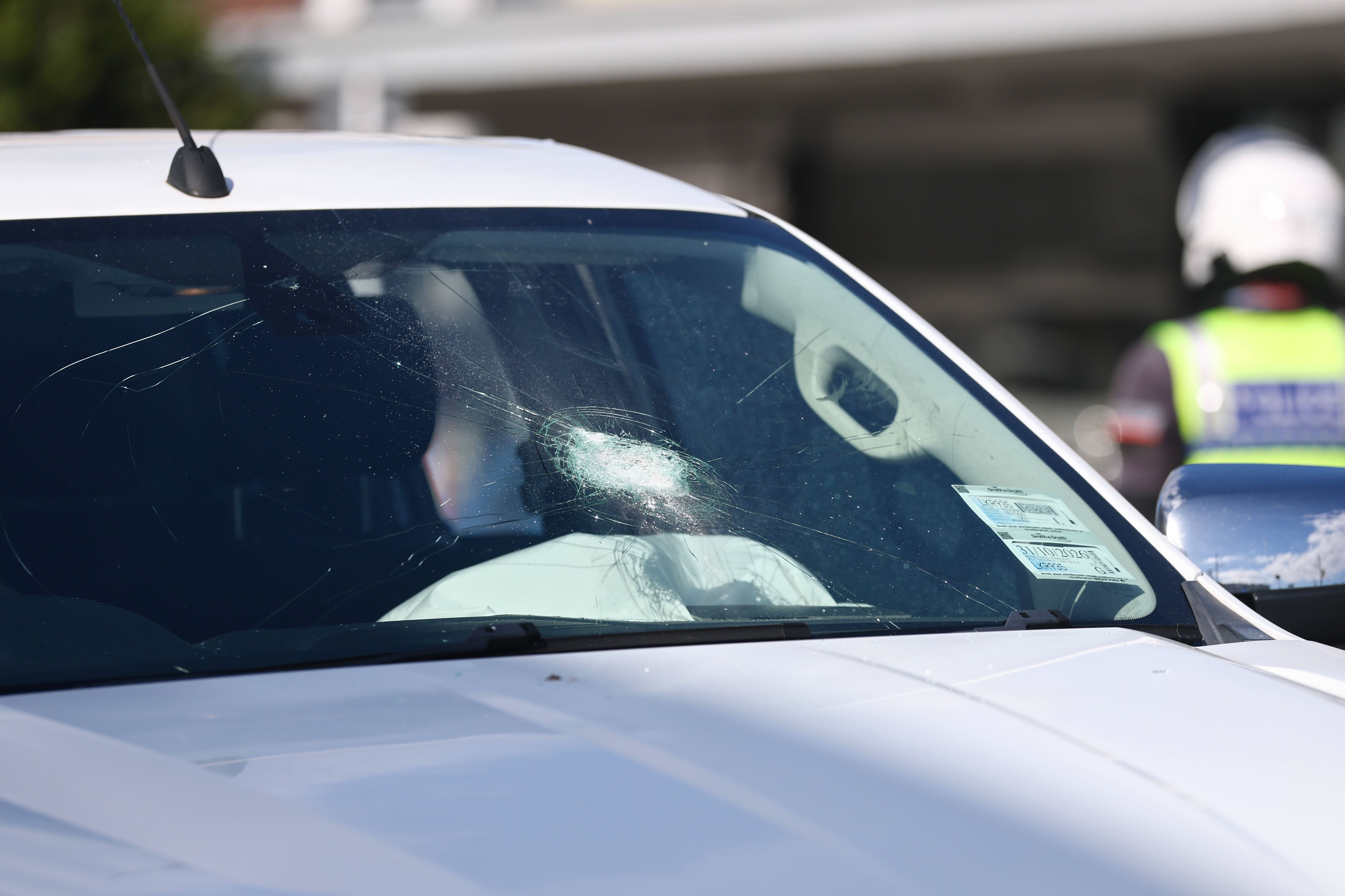 Members of the Armed Offenders Squad carried out a non-compliant vehicle stop on Karangahape Rd. Photo / Dean Purcell