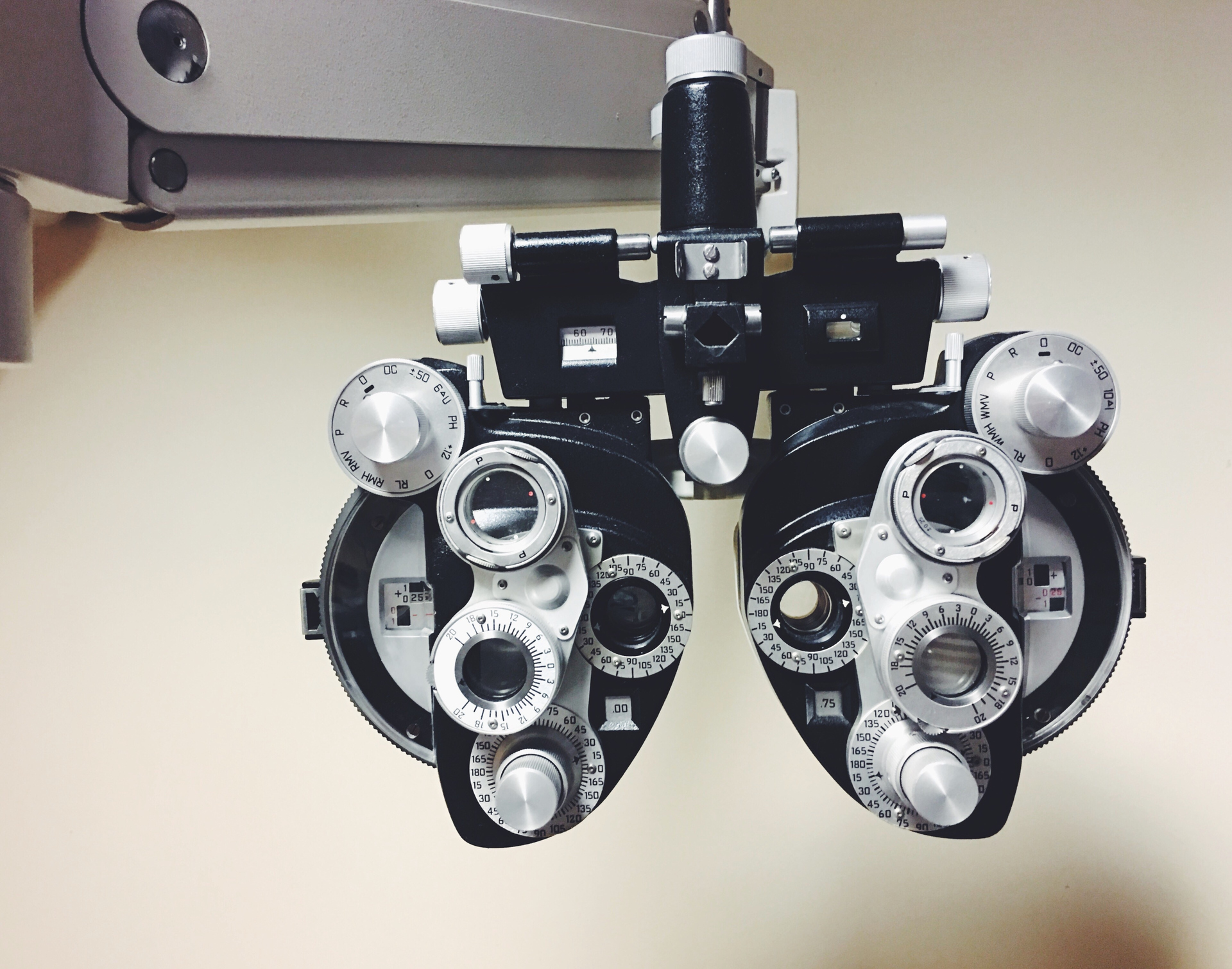 Researchers hope eye scans could be a cheaper way of detecting brain disease. Photo / Getty Images
