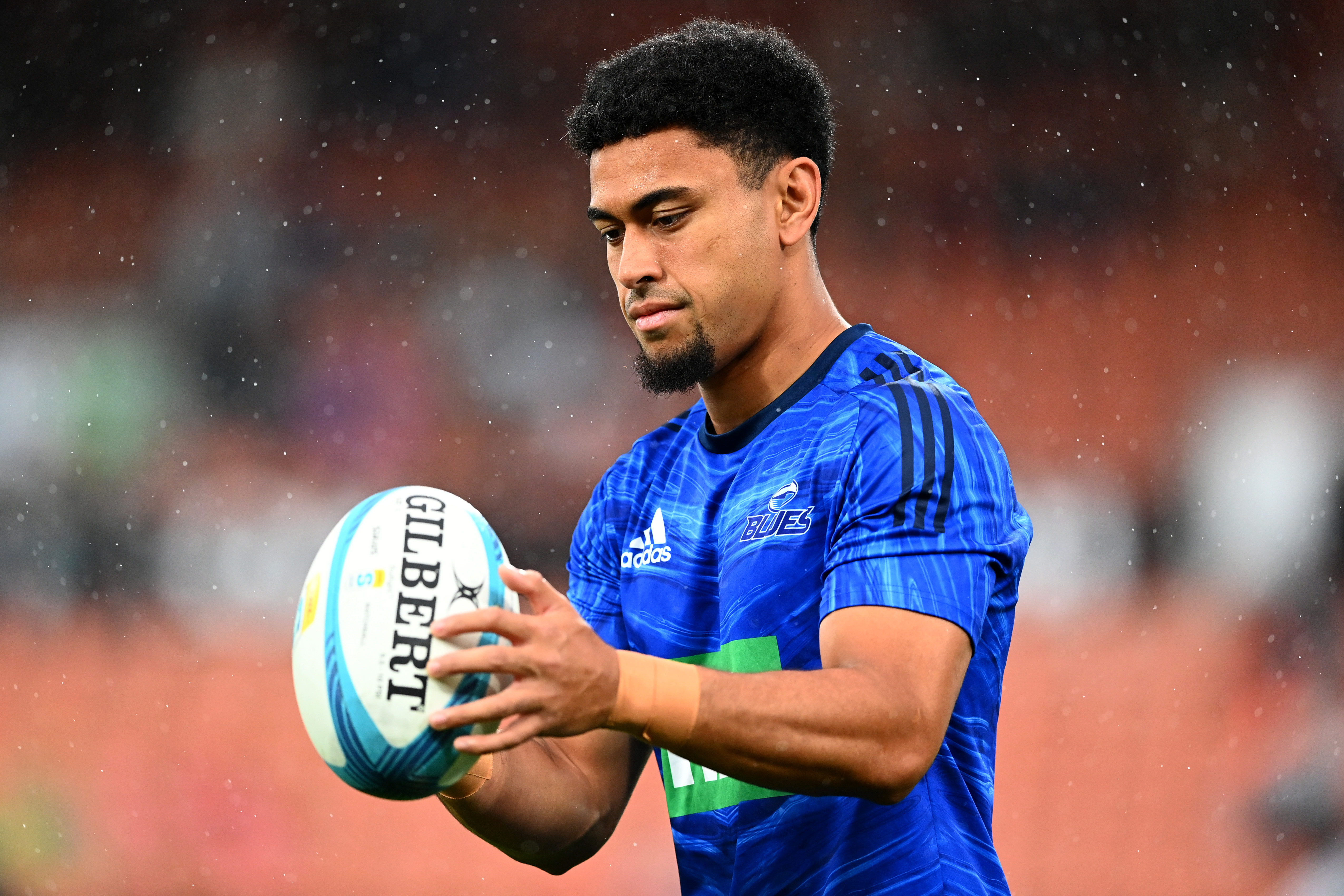 Stephen Perofeta is established as a Super Rugby quality playmaker, yet Italy provides a chance to stake a claim as a test-level No. 10, writes Gregor Paul. Photo / Getty Images